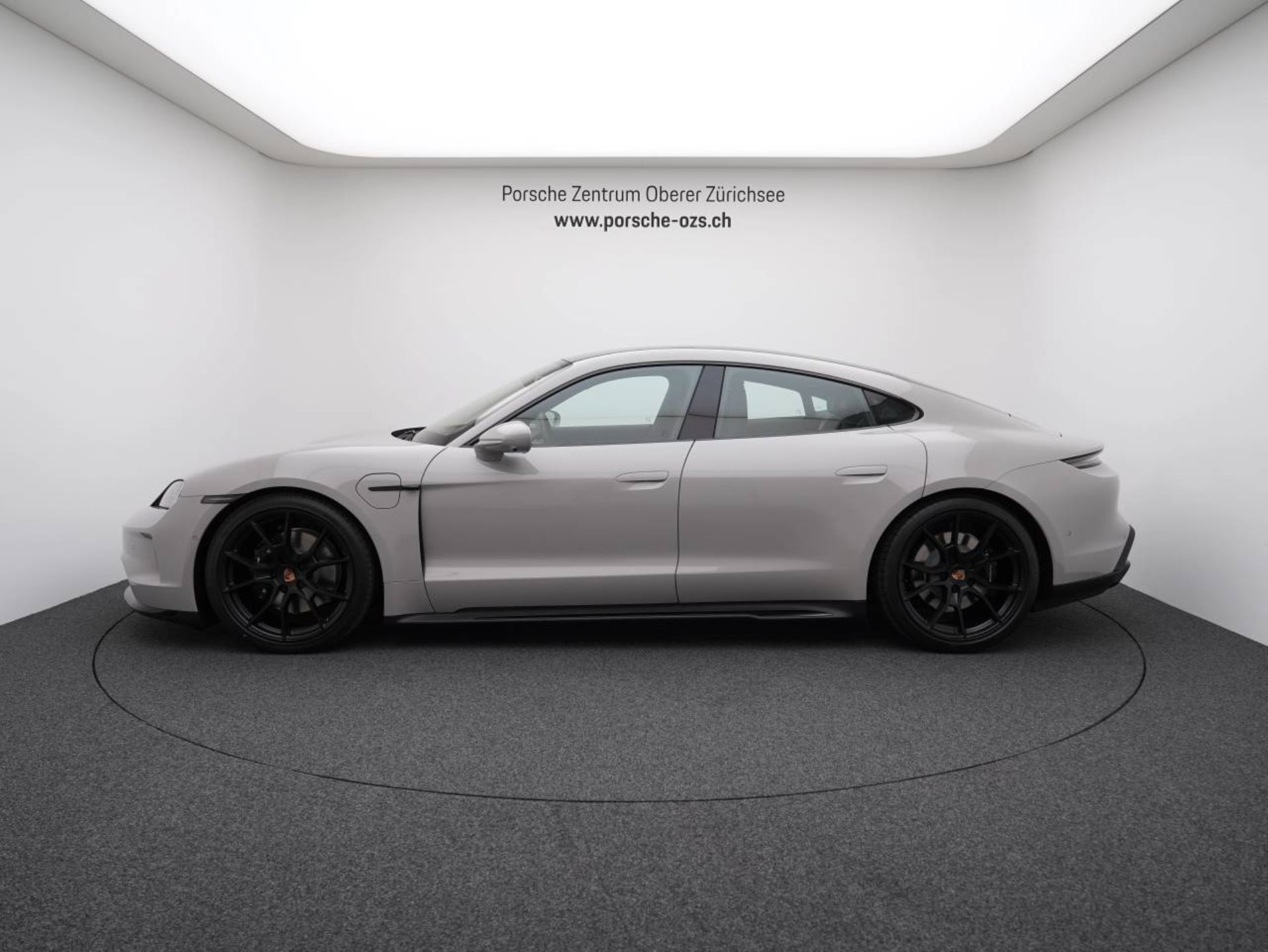 PORSCHE Taycan 4S Black Edition-image-1