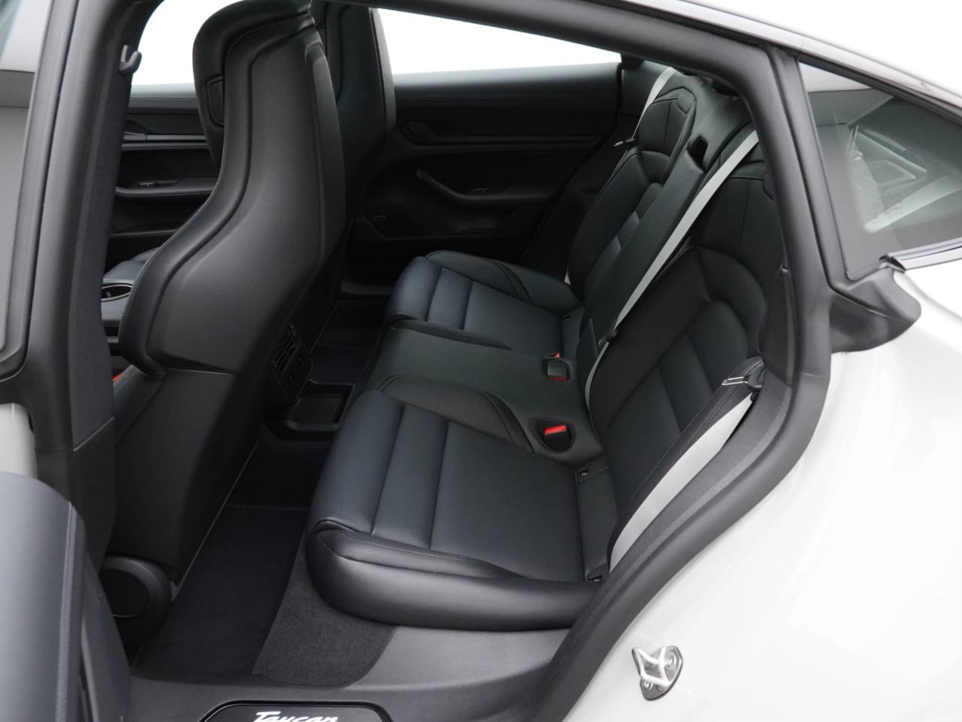 PORSCHE Taycan 4S Black Edition-image-28