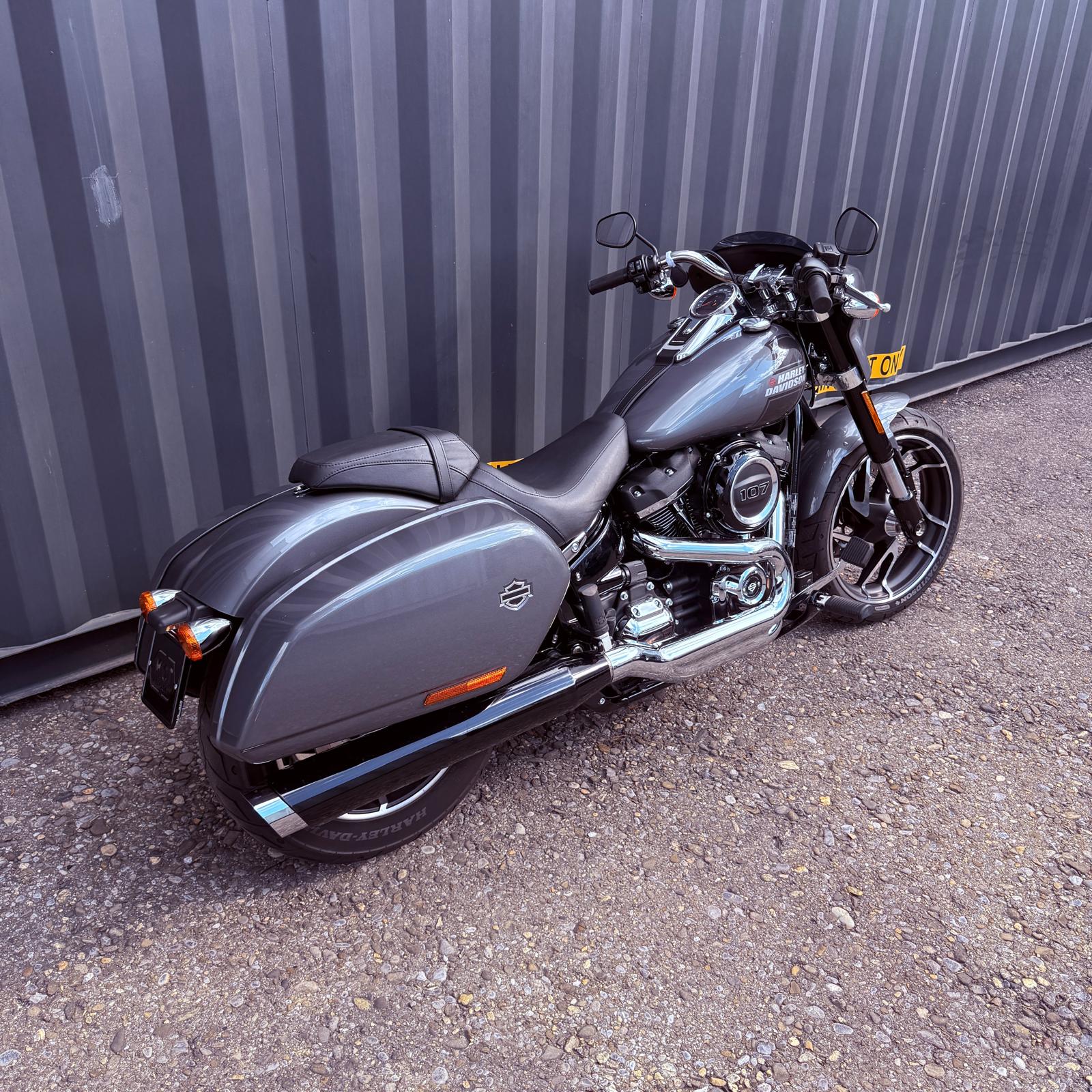 HARLEY-DAVIDSON FLSB Sport Glide Deluxe 107-image-10