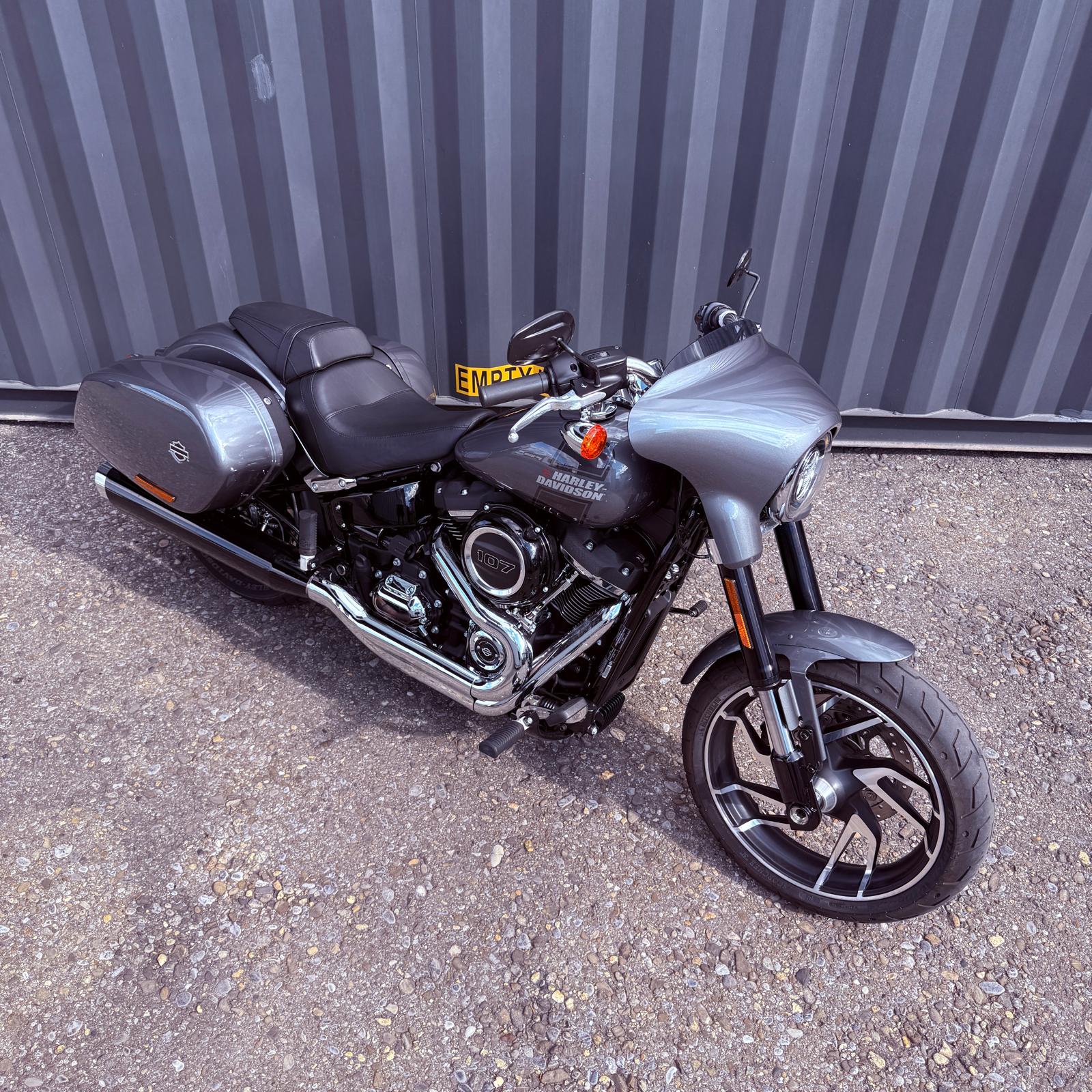 HARLEY-DAVIDSON FLSB Sport Glide Deluxe 107-image-11