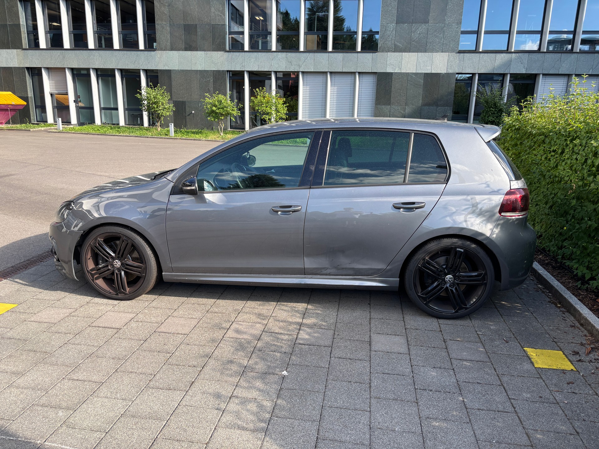 VW 2.0 TSI R Team DSG 4motion-image-0