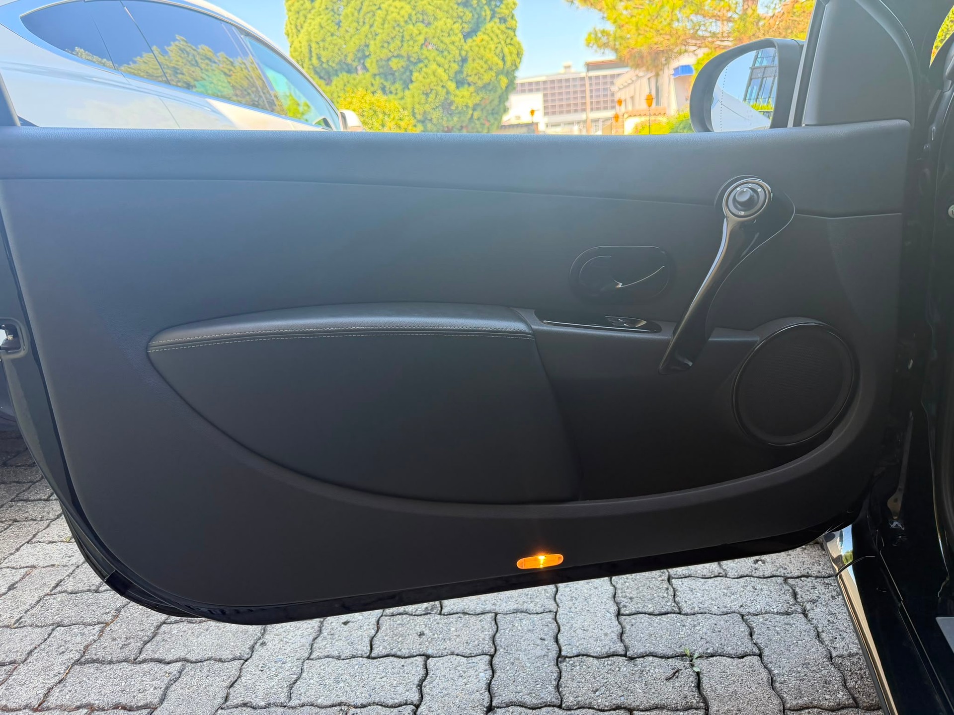 RENAULT Clio 2.0 16V RS Gordini CH N°817-image-16