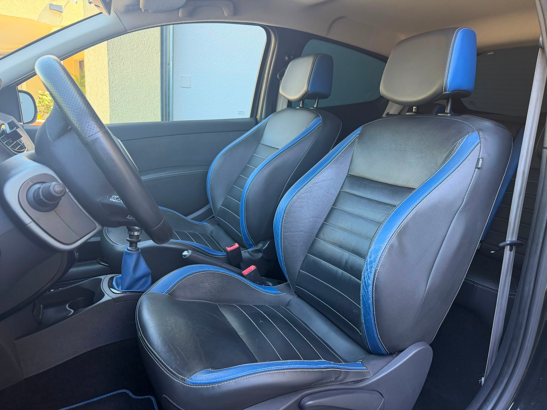 RENAULT Clio 2.0 16V RS Gordini CH N°817-image-9
