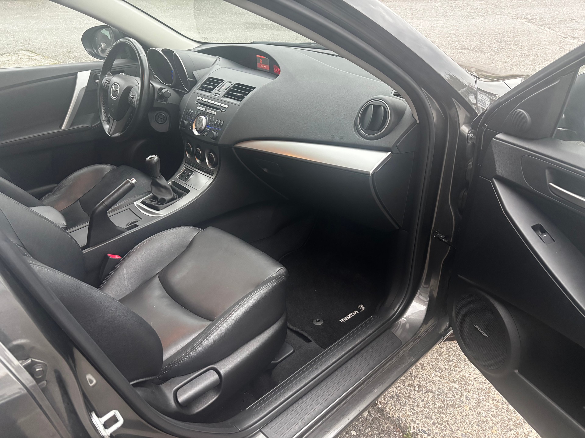 MAZDA 3 2.0 16V DISI Exclusive+-image-13