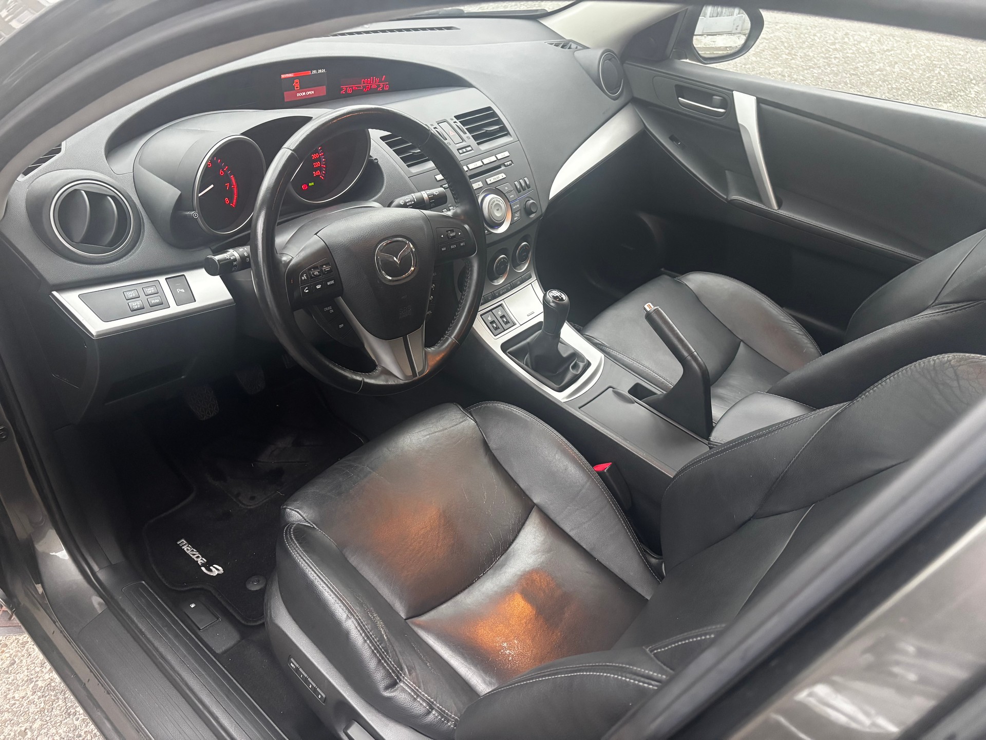 MAZDA 3 2.0 16V DISI Exclusive+-image-8