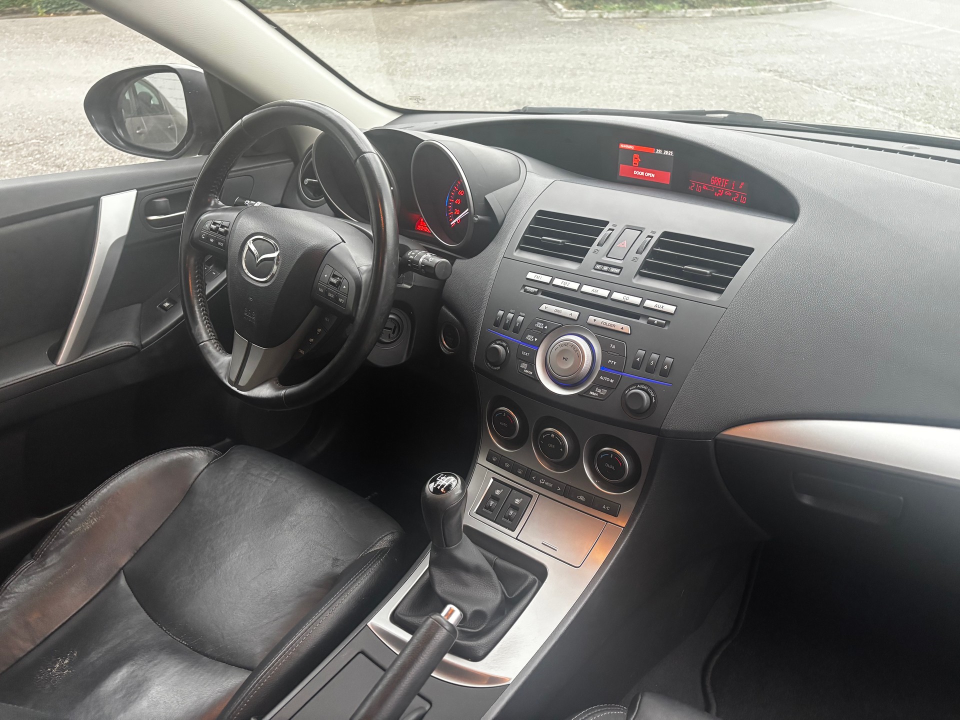 MAZDA 3 2.0 16V DISI Exclusive+-image-14