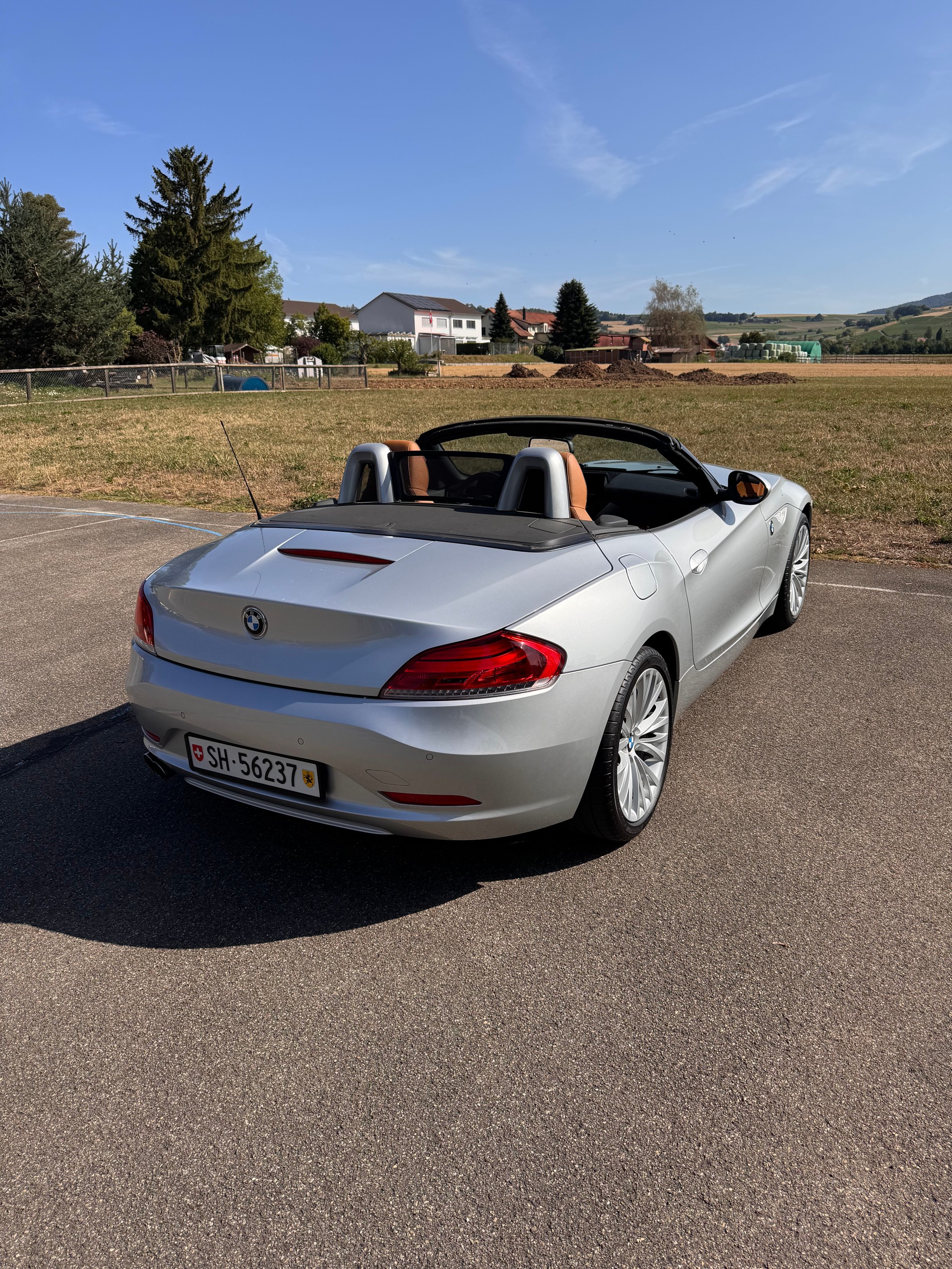 BMW 3.0i sDrive-image-1