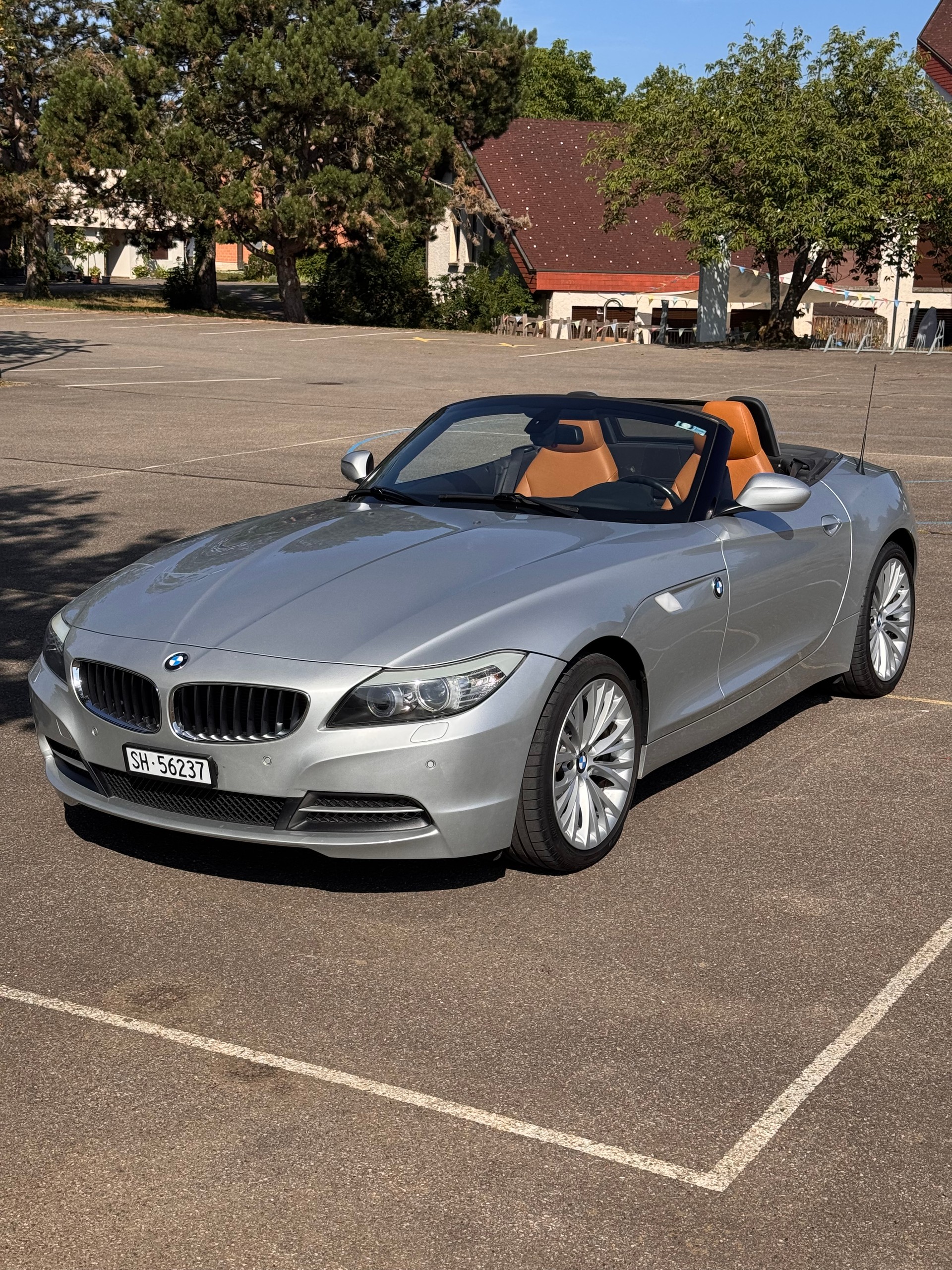 BMW 3.0i sDrive-image-0