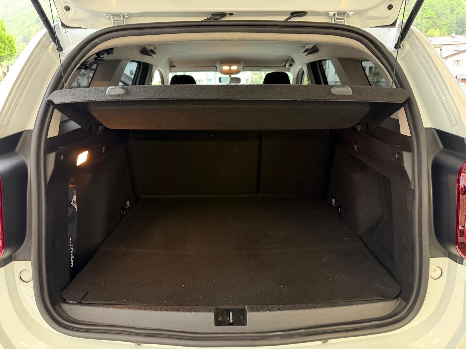 DACIA Duster TCe 150 Journey 4x4-image-9