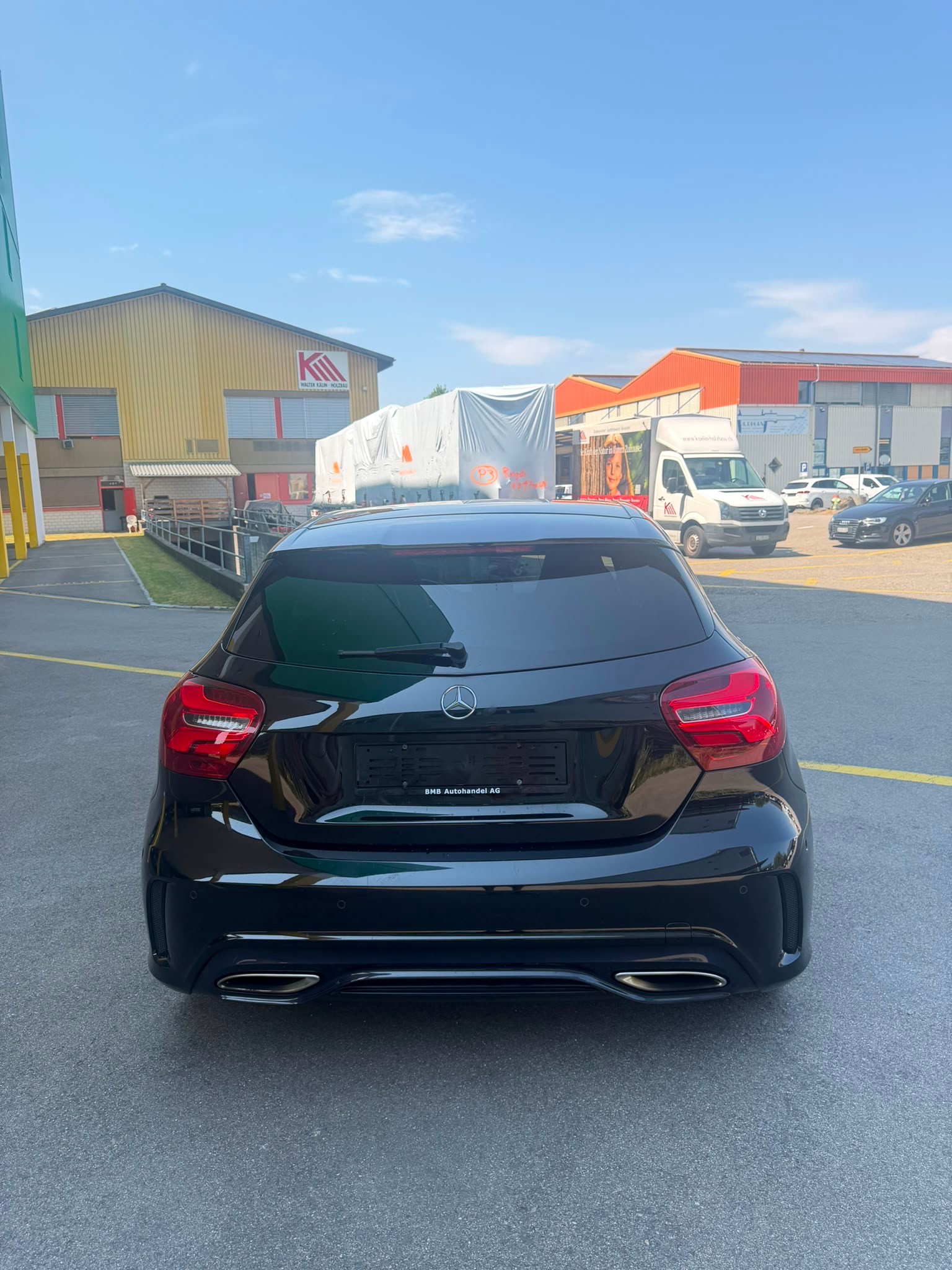 MERCEDES-BENZ A 220 AMG Line 4Matic 7G-DCT-image-5