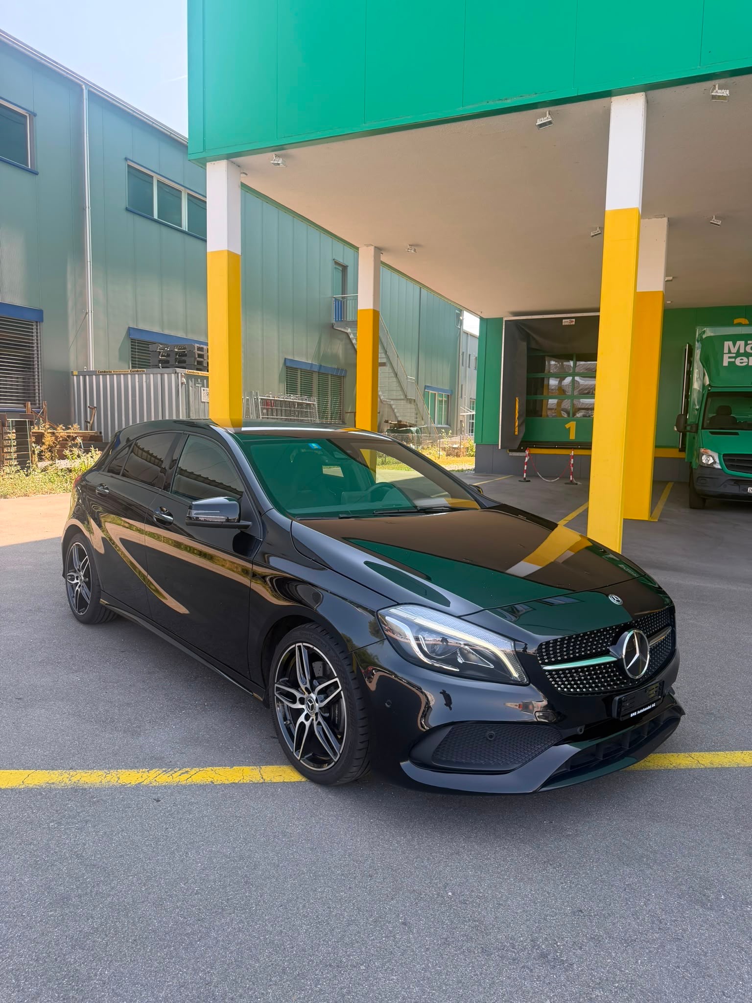 MERCEDES-BENZ A 220 AMG Line 4Matic 7G-DCT-image-0