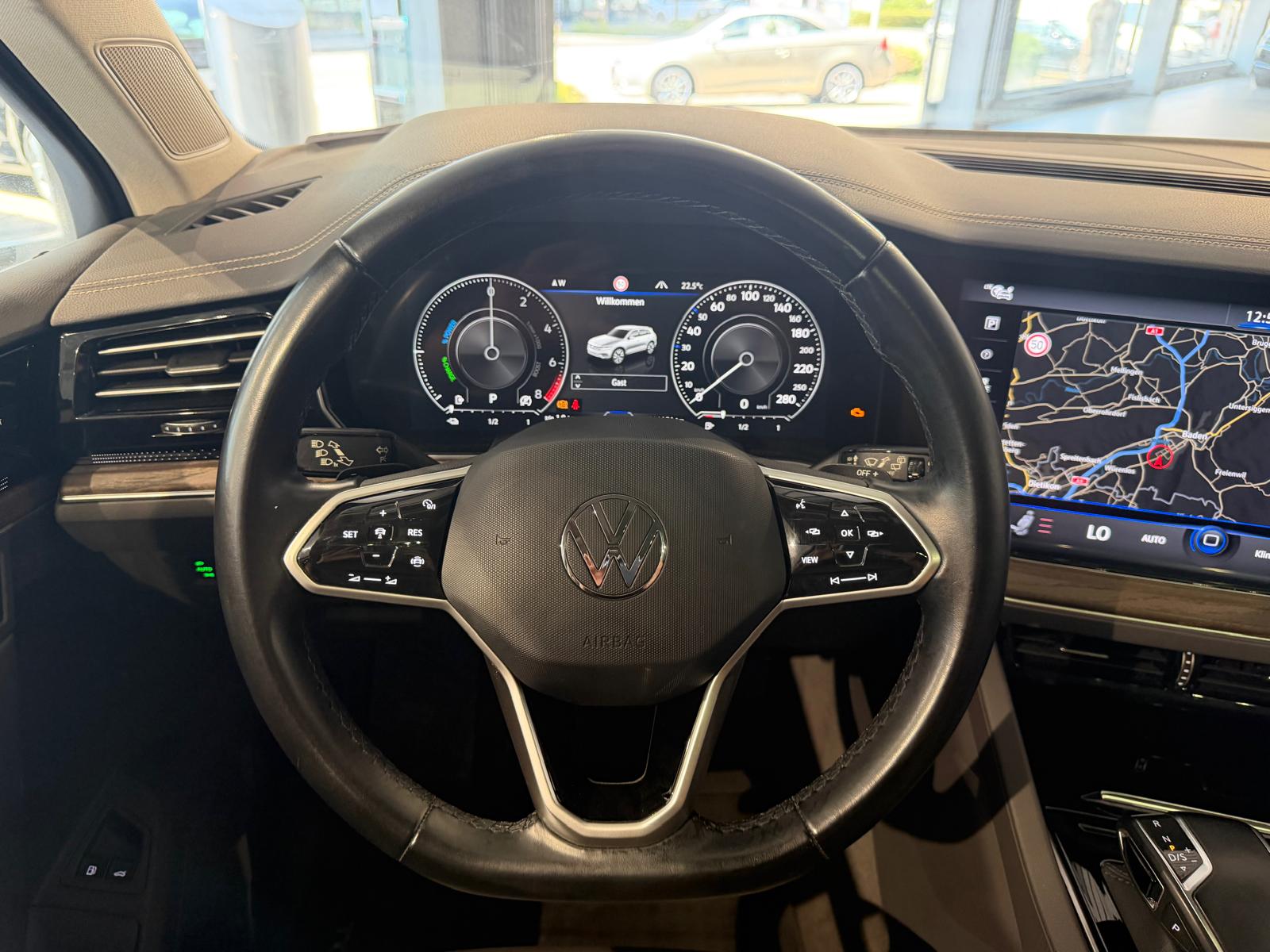 VW Touareg 3.0 V6 TSI PHEV Atmosphere, 340 PS-image-7