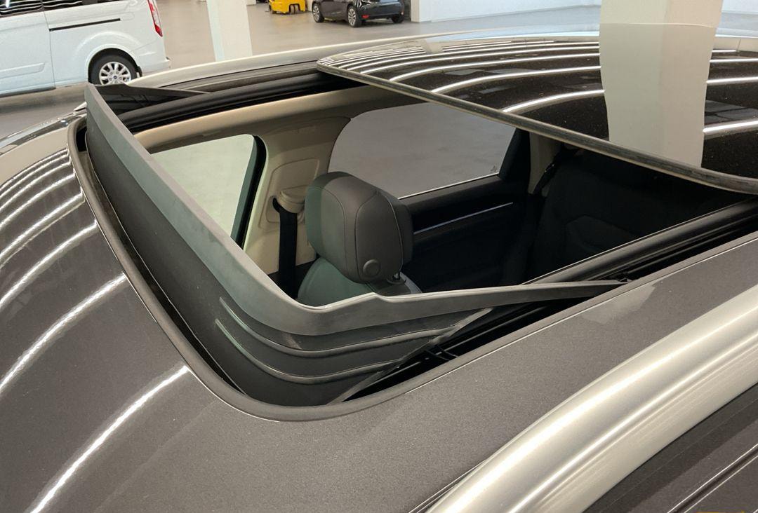 VW Touareg 3.0 V6 TSI PHEV Atmosphere, 340 PS-image-11