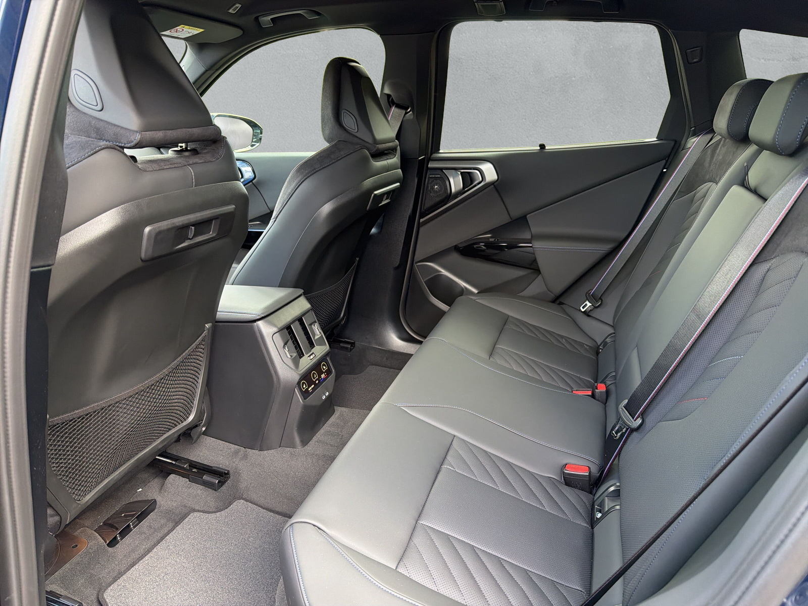BMW X3 xDrive M50 48V M Sport Pro-image-11