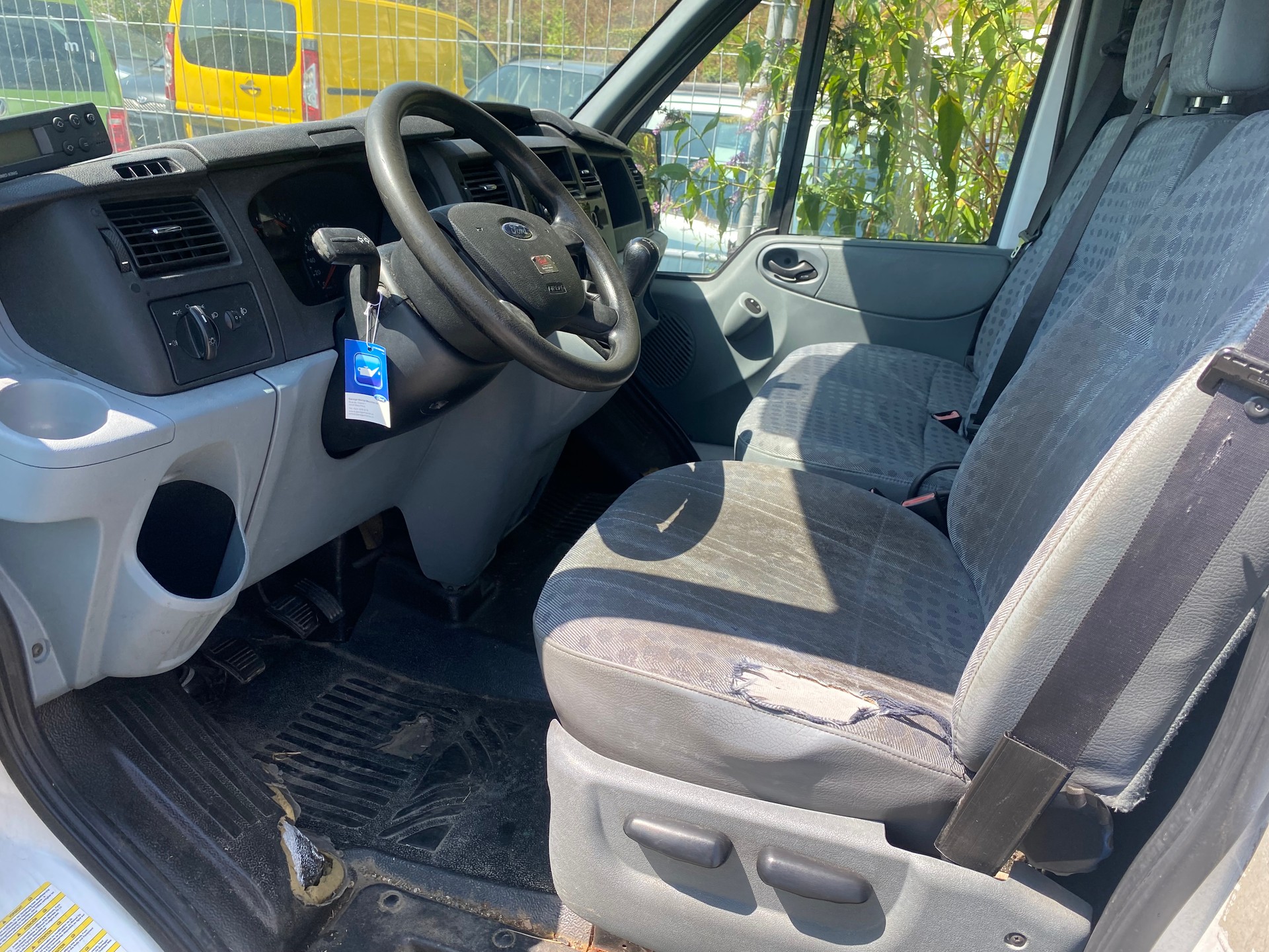 FORD Transit 2.2 TDCi 260 S Trend-image-4