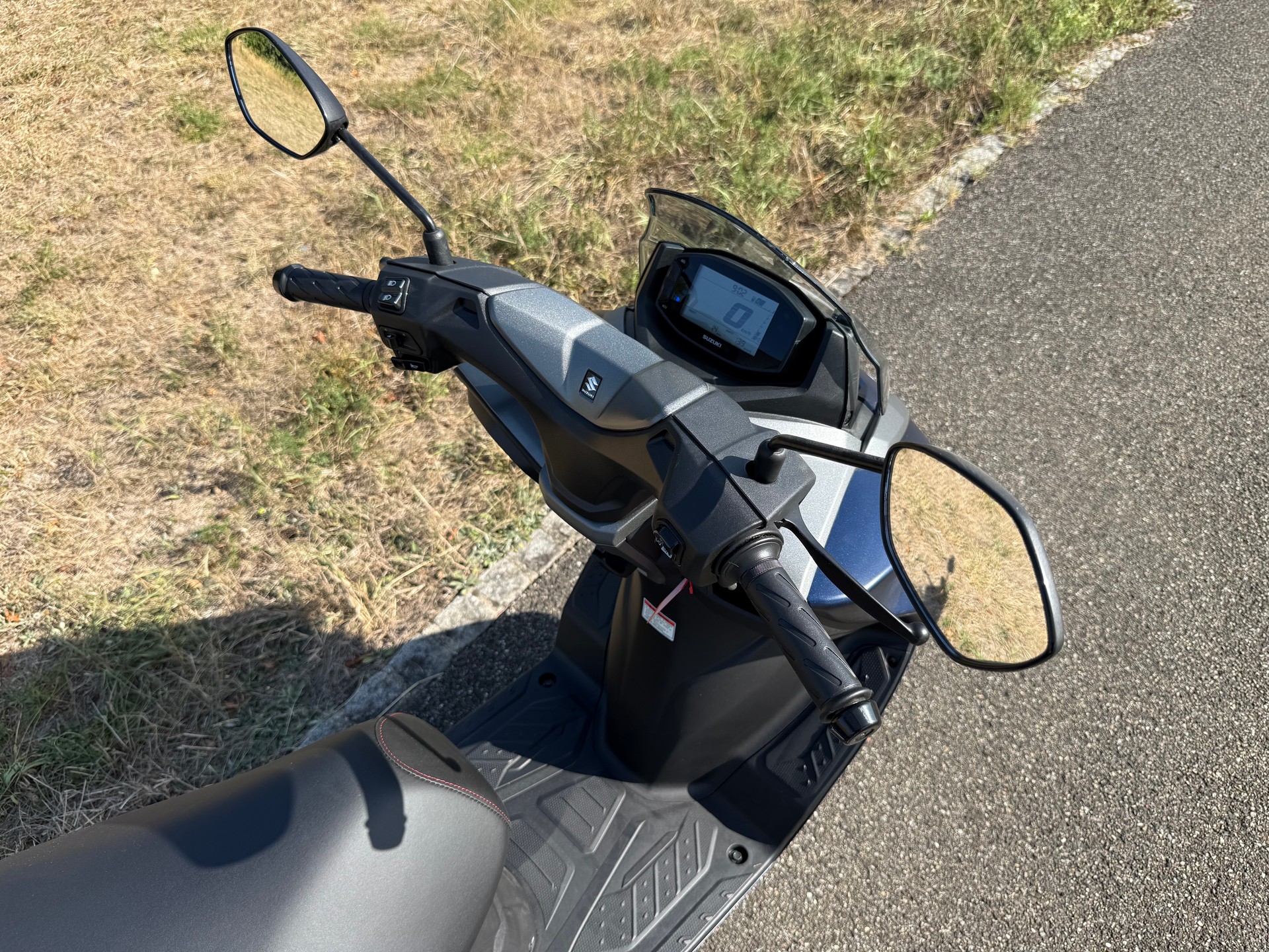 SUZUKI BURGMAN 125-image-4
