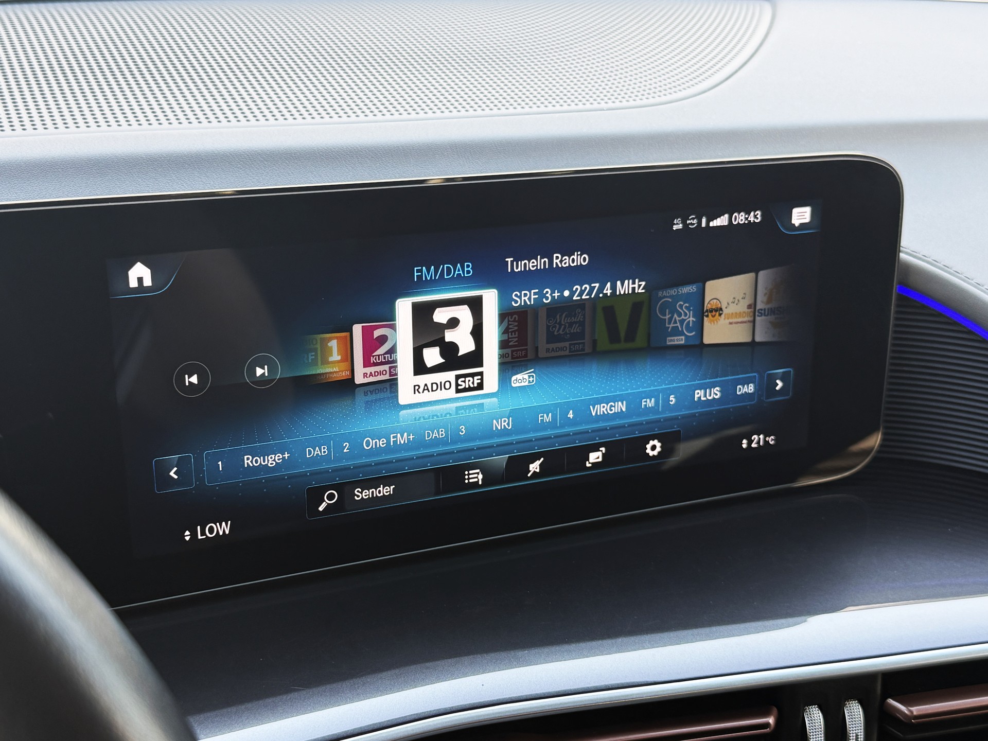 MERCEDES-BENZ EQC 400 4Matic EQ Star / Gratis Service-image-22