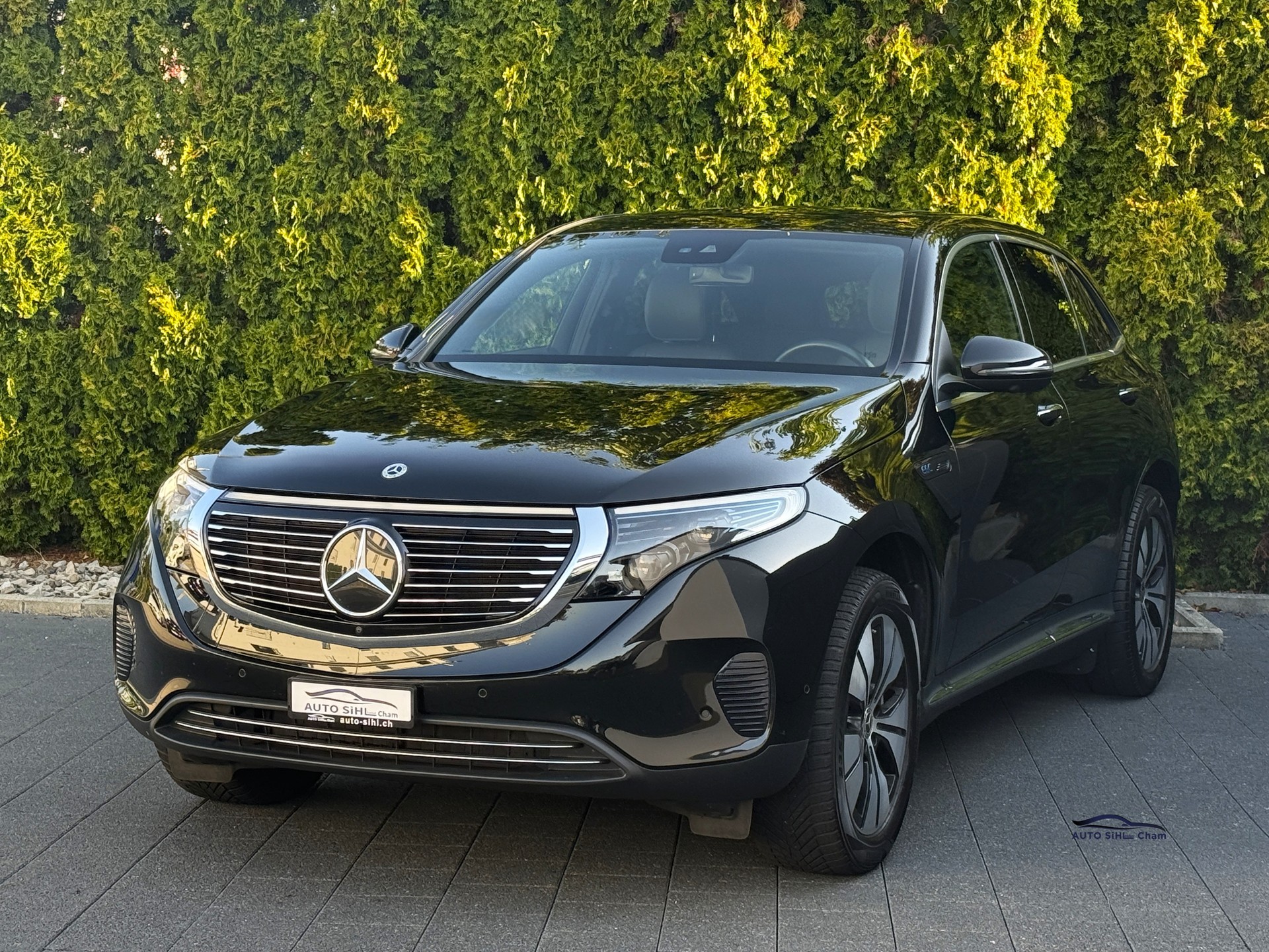 MERCEDES-BENZ EQC 400 4Matic EQ Star / Gratis Service-image-0