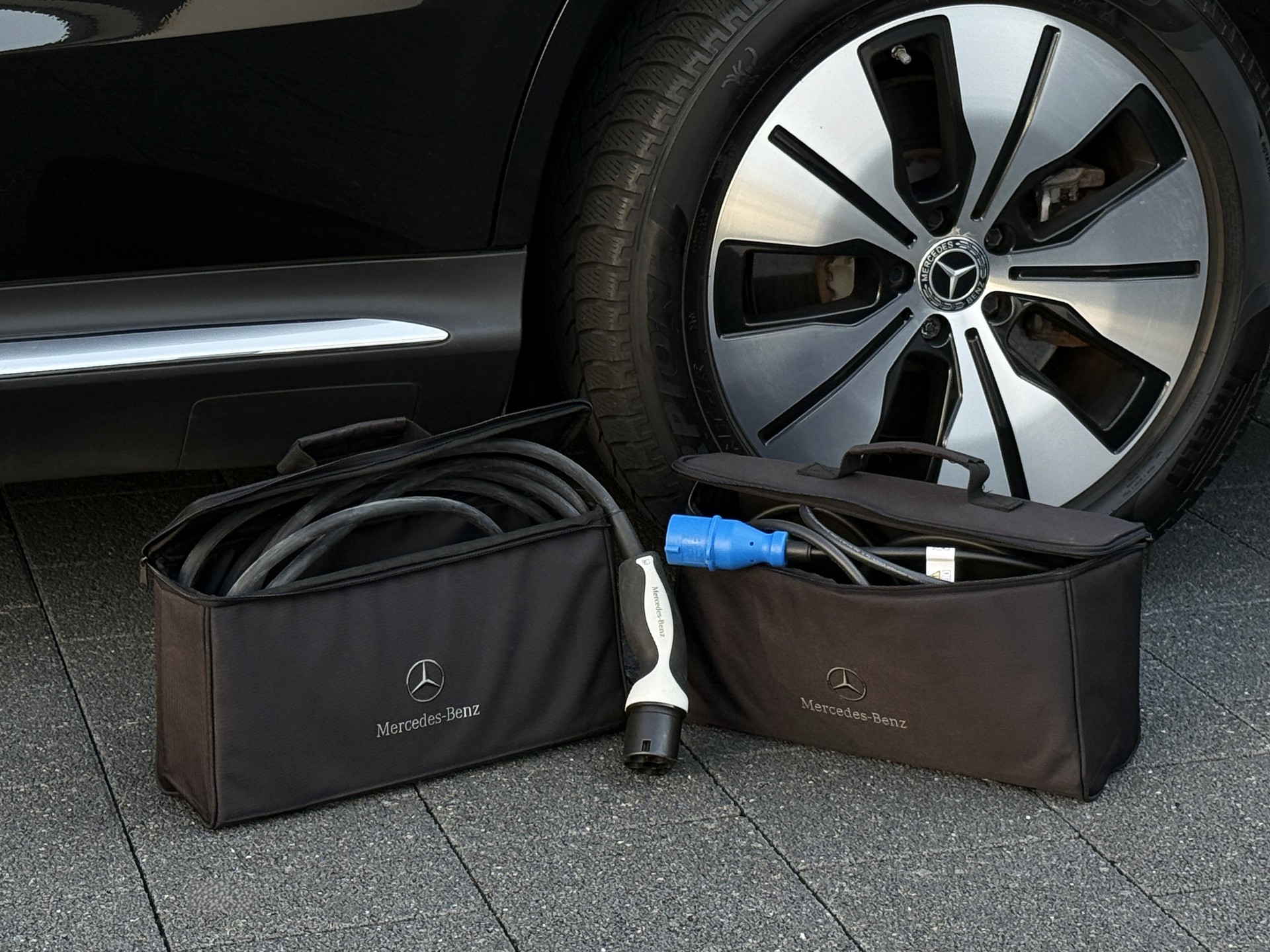 MERCEDES-BENZ EQC 400 4Matic EQ Star / Gratis Service-image-30