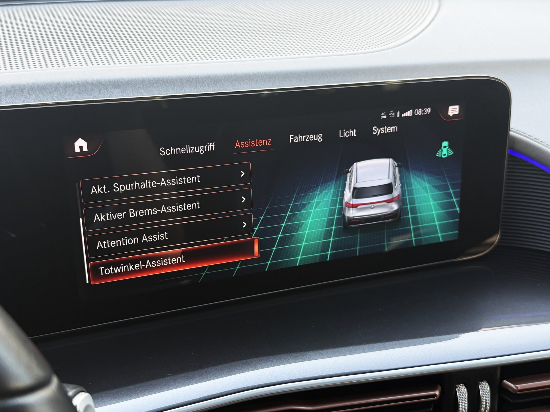 MERCEDES-BENZ EQC 400 4Matic EQ Star / Gratis Service-image-19