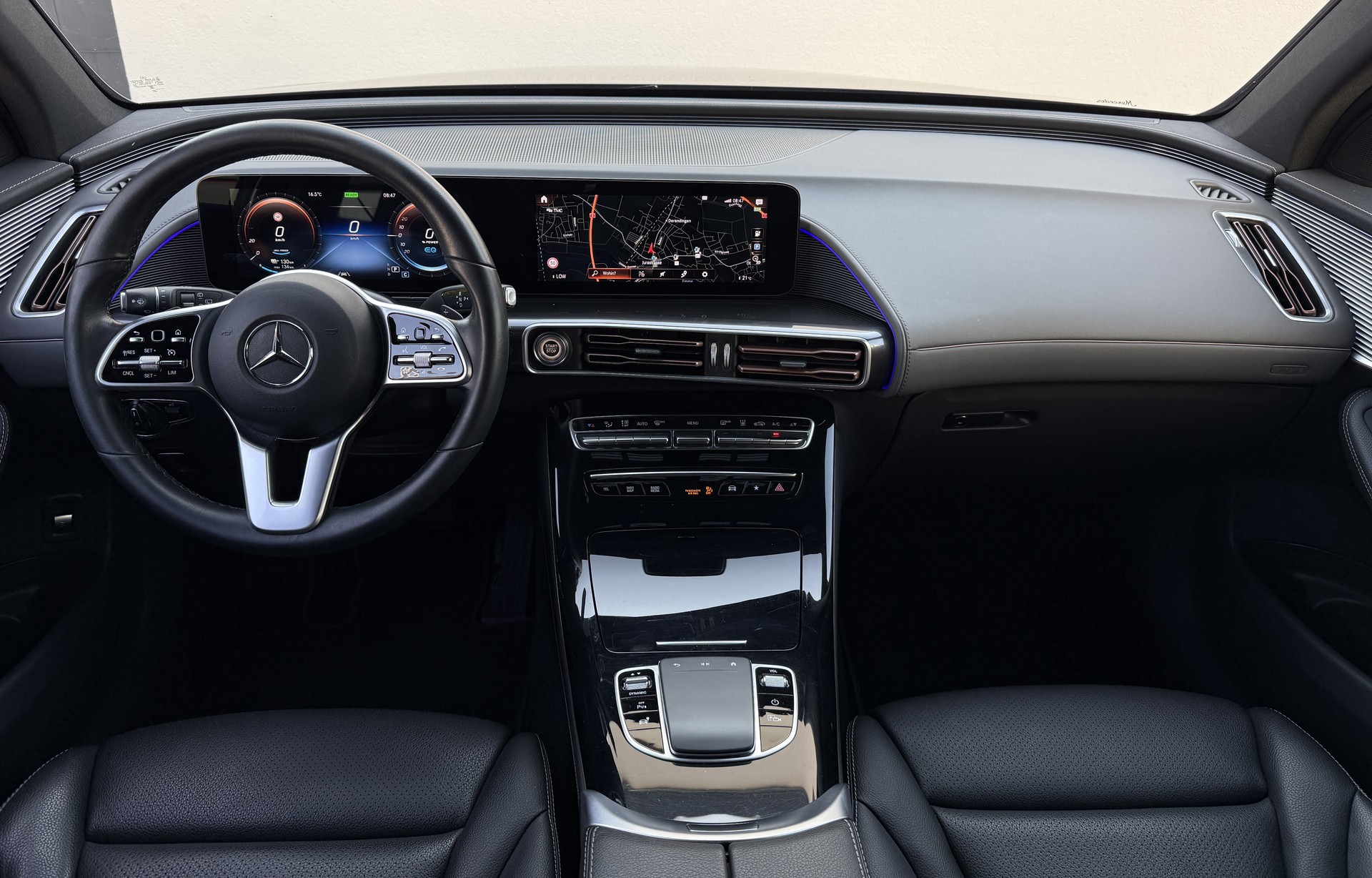 MERCEDES-BENZ EQC 400 4Matic EQ Star / Gratis Service-image-17