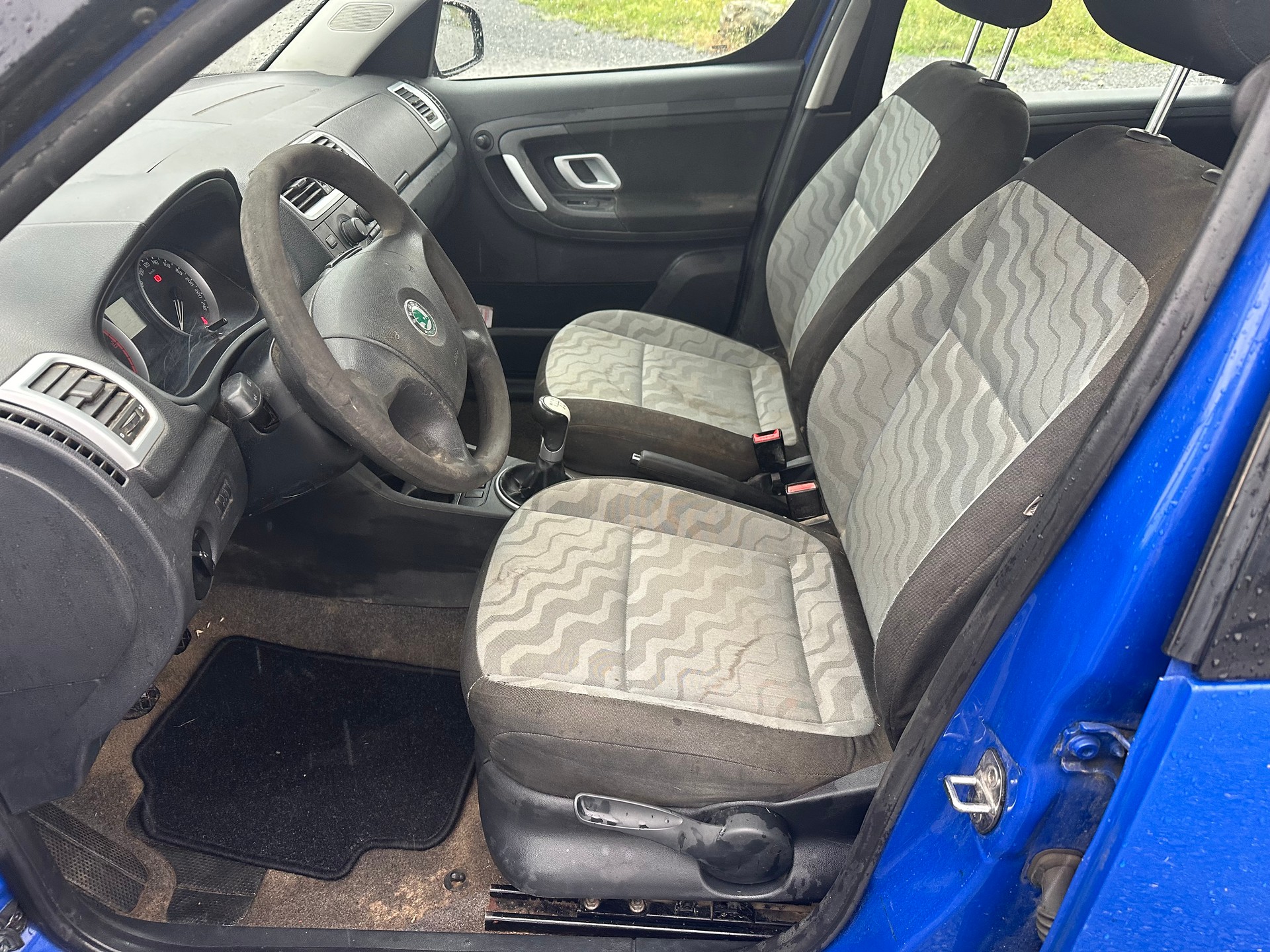 SKODA Roomster 1.4 TDI Magic-image-9