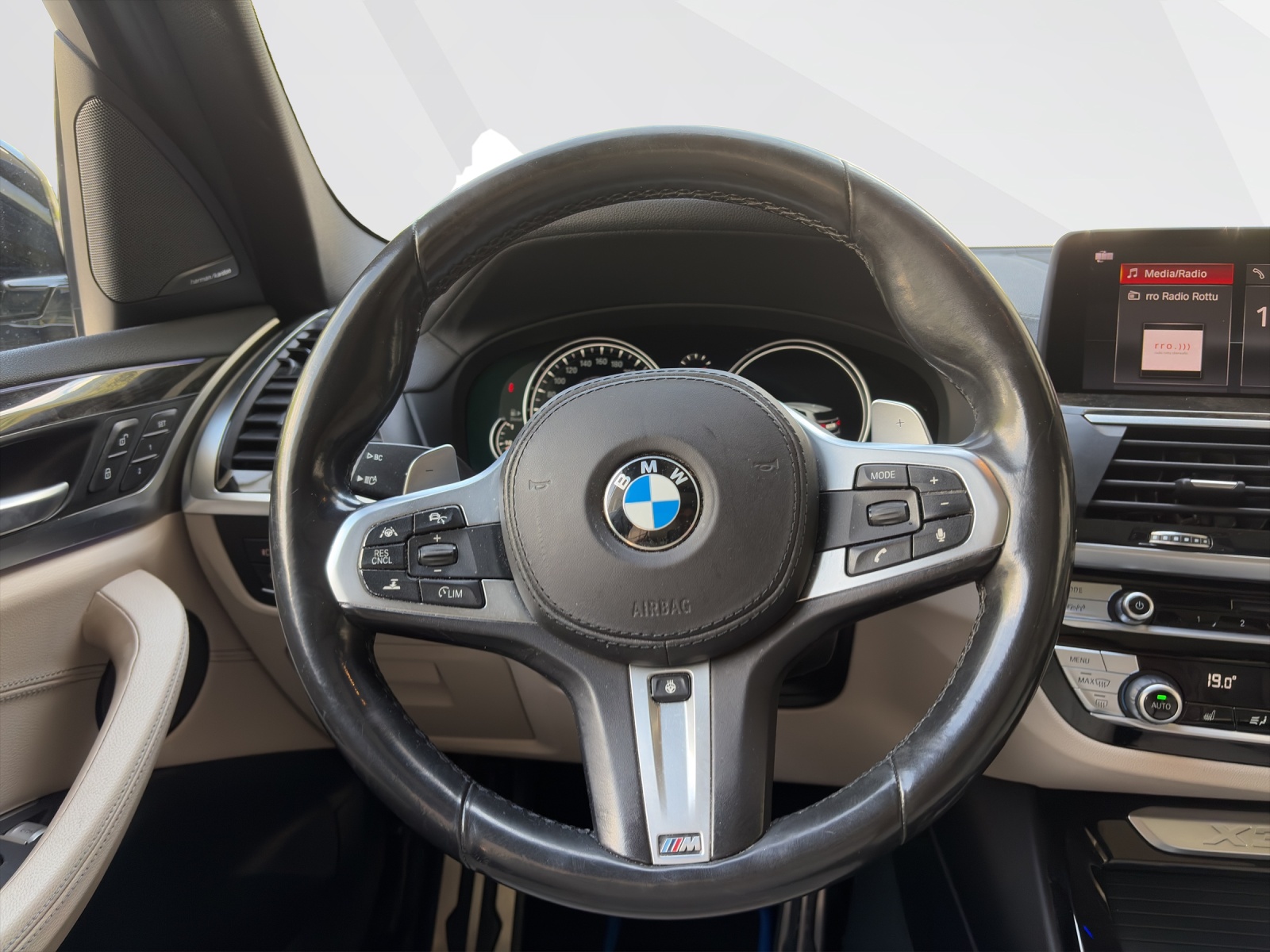 BMW X3 30d xDrive-image-11