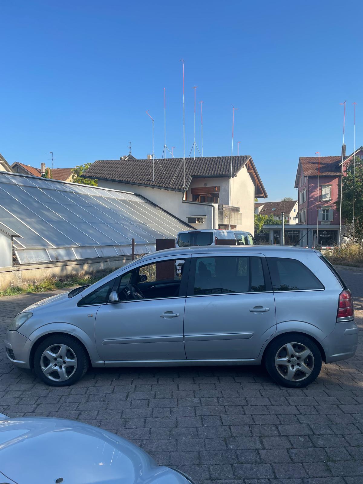 OPEL Zafira 1.9 CDTI Sport-image-4