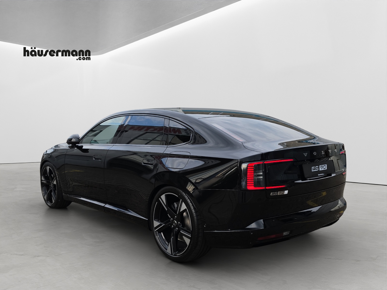 VOLVO ES90 Twin Performance Ultra AWD-showroom-element-3