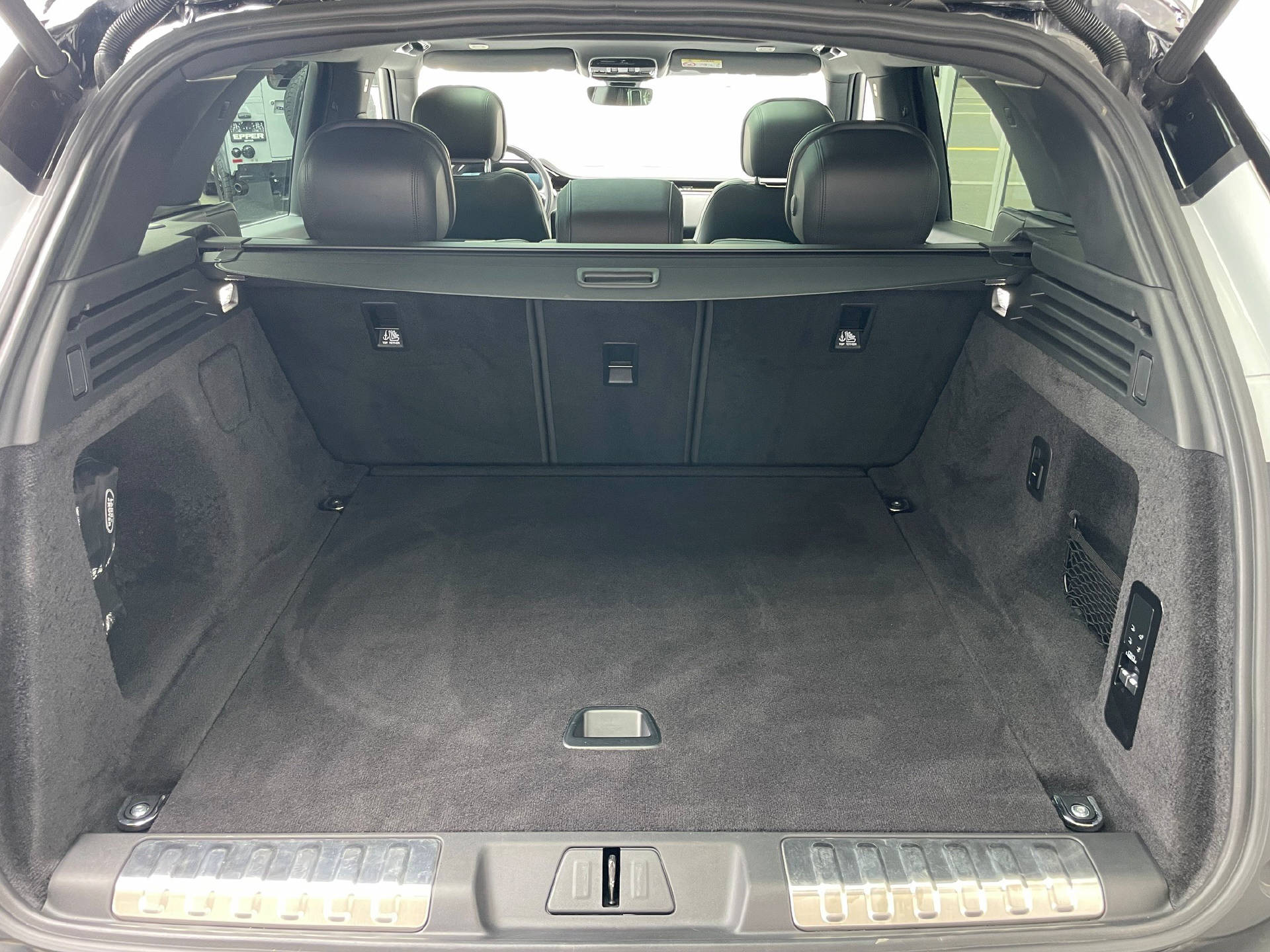 LAND ROVER Range Rover Sport 3.0 I6 250 SE Dynamic-image-24