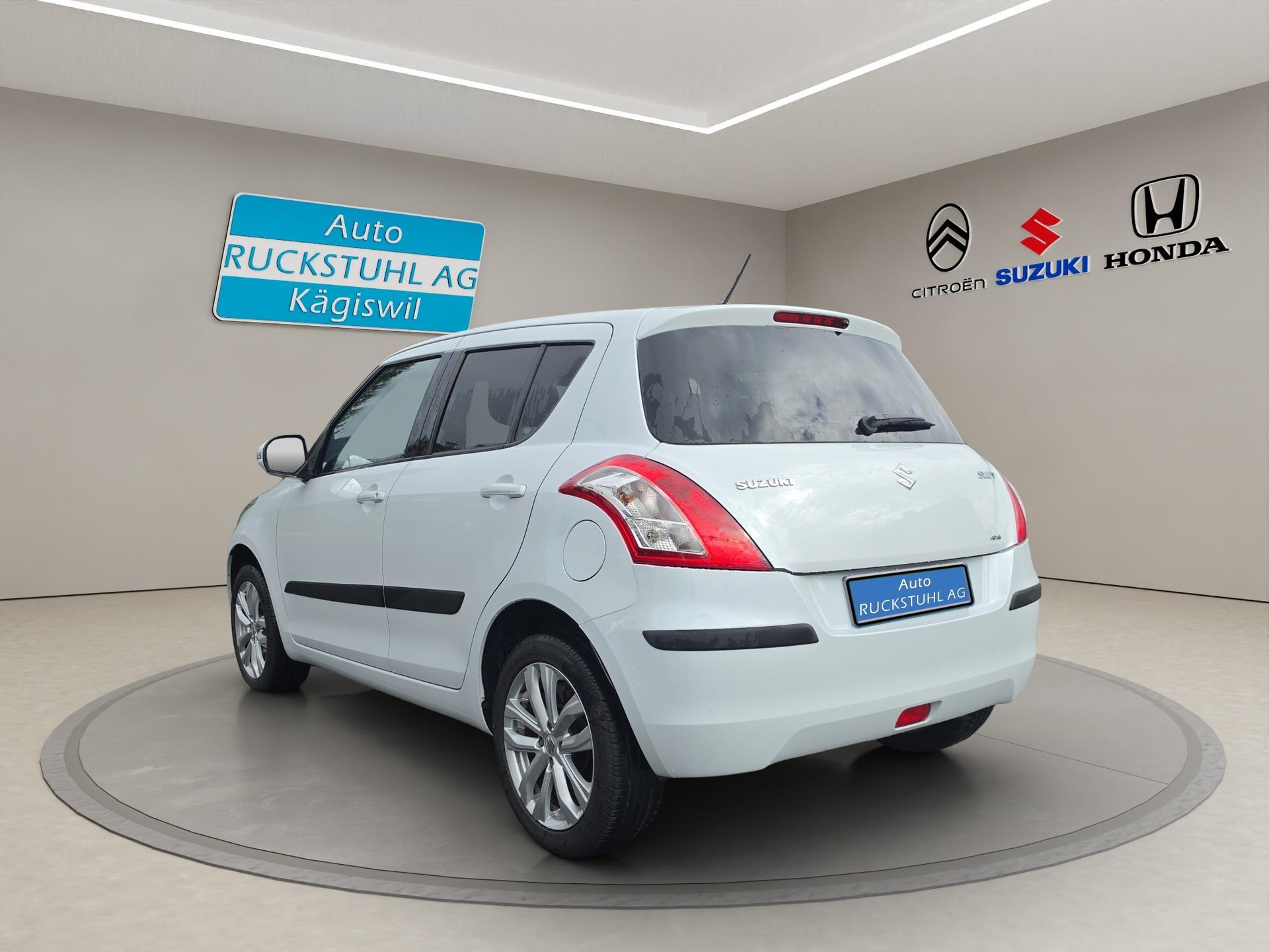 SUZUKI Swift 1.2 Sergio Cellano 4x4-image-4