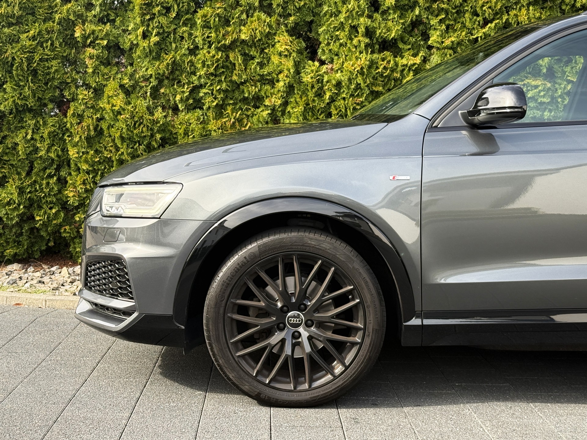 AUDI Q3 1.4 TFSI sport S-tronic / Frisch ab MFK-image-7
