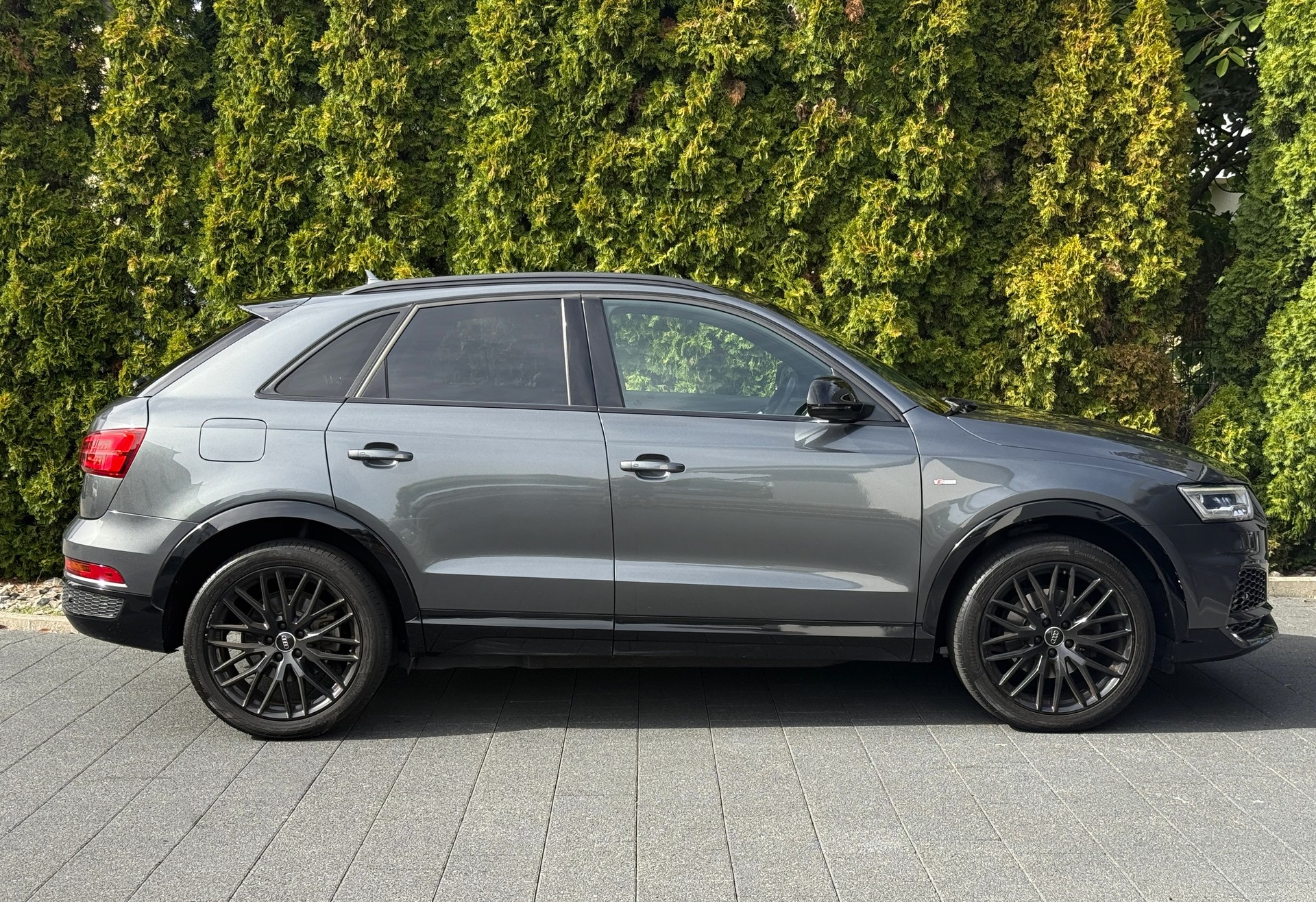 AUDI Q3 1.4 TFSI sport S-tronic / Frisch ab MFK-image-9