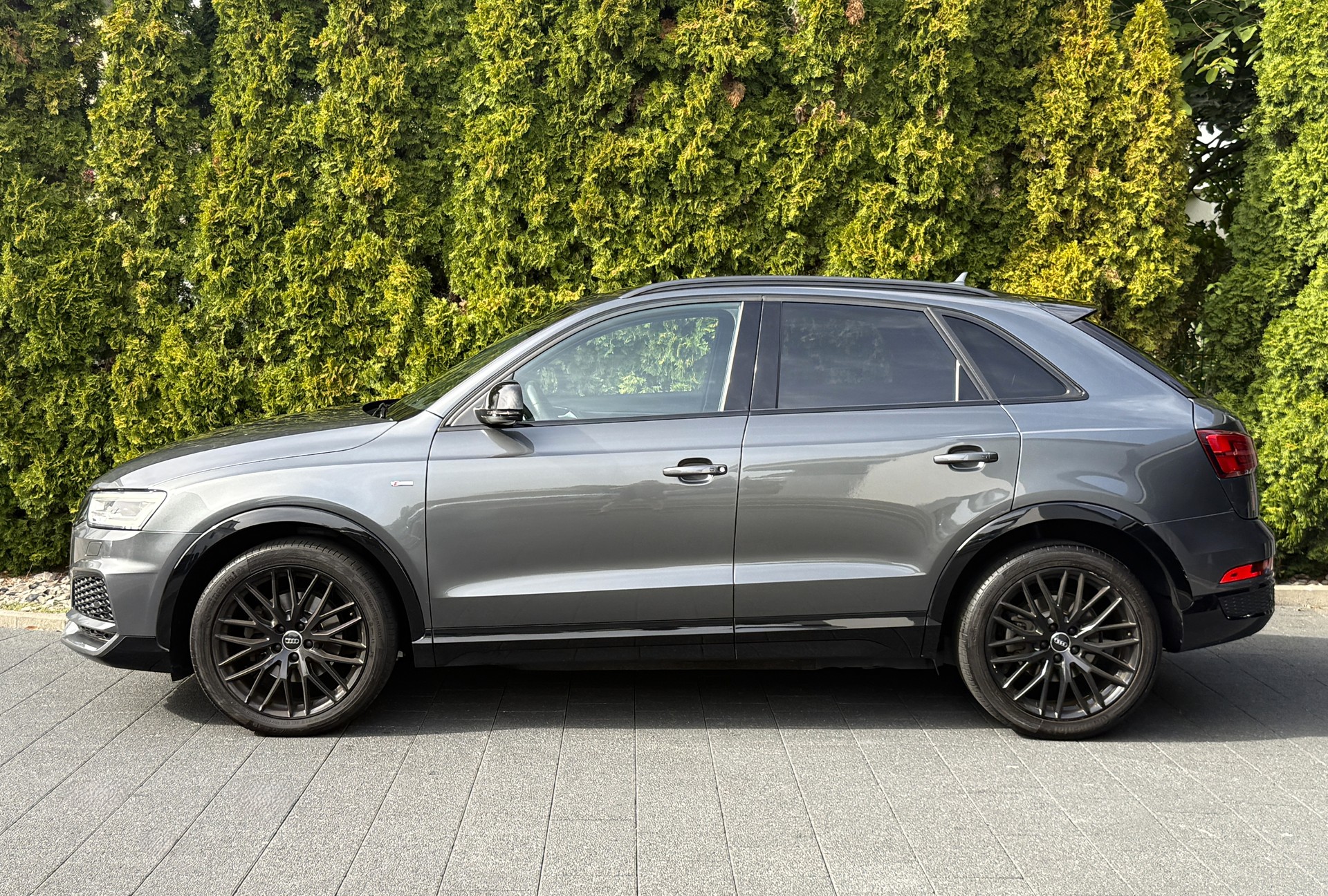 AUDI Q3 1.4 TFSI sport S-tronic / Frisch ab MFK-image-6