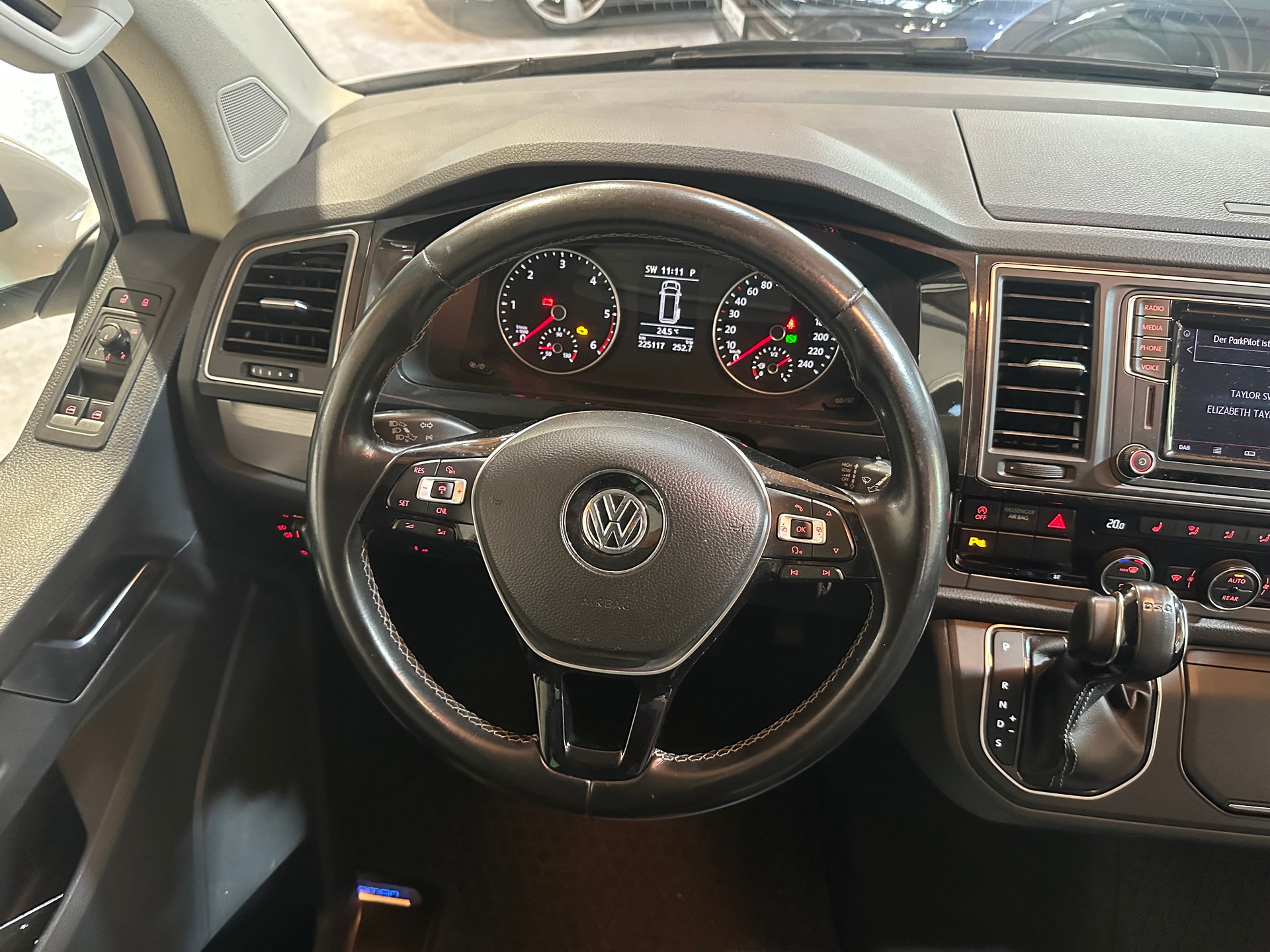 VW T6 California 2.0 Bi-TDI Beach Edition 4Motion DSG / AHK, Standheizung, Motorrad und oder Fahrräder Anhängevorrichtung inkl.-image-26