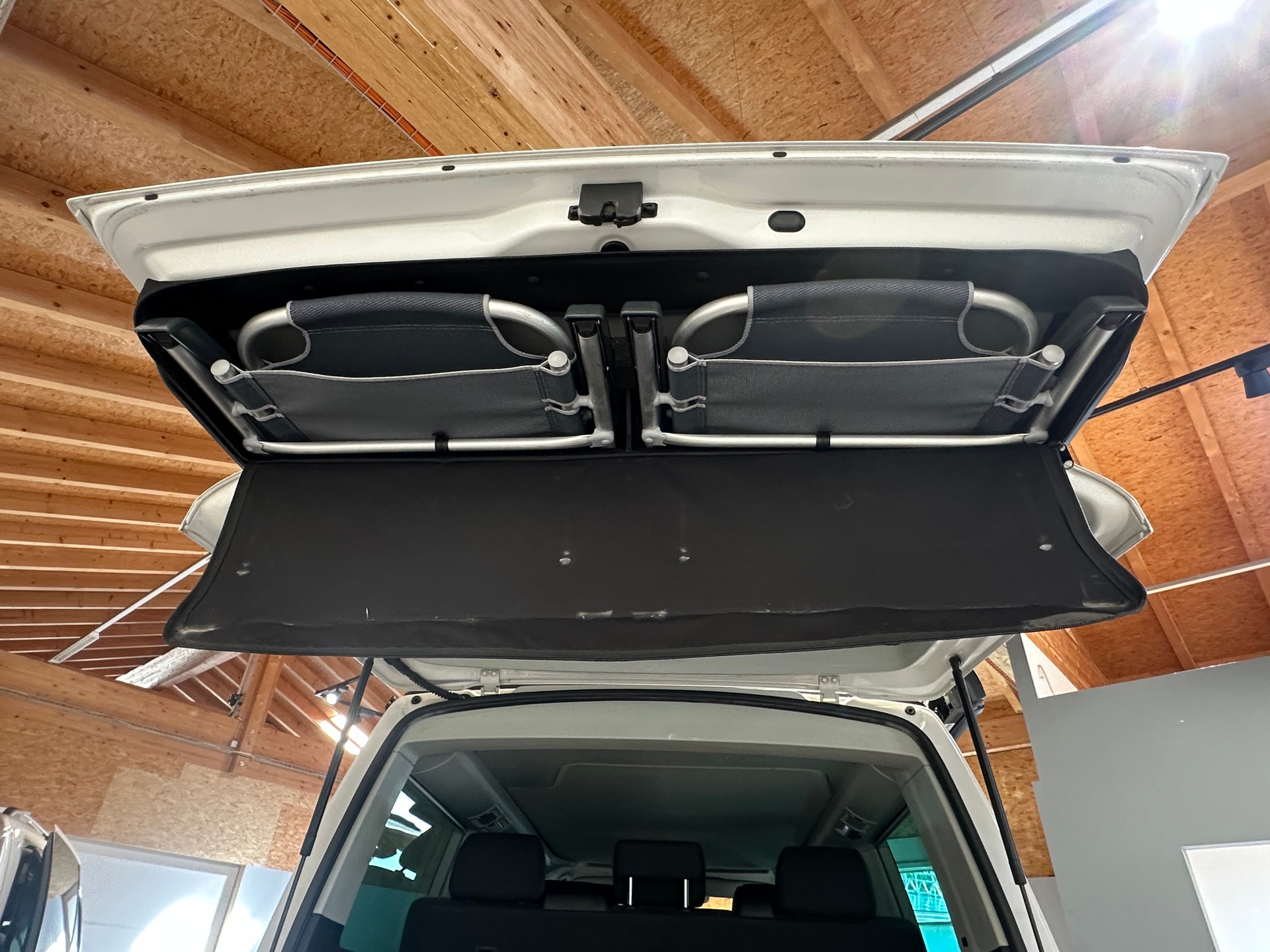 VW T6 California 2.0 Bi-TDI Beach Edition 4Motion DSG / AHK, Standheizung, Motorrad und oder Fahrräder Anhängevorrichtung inkl.-image-8