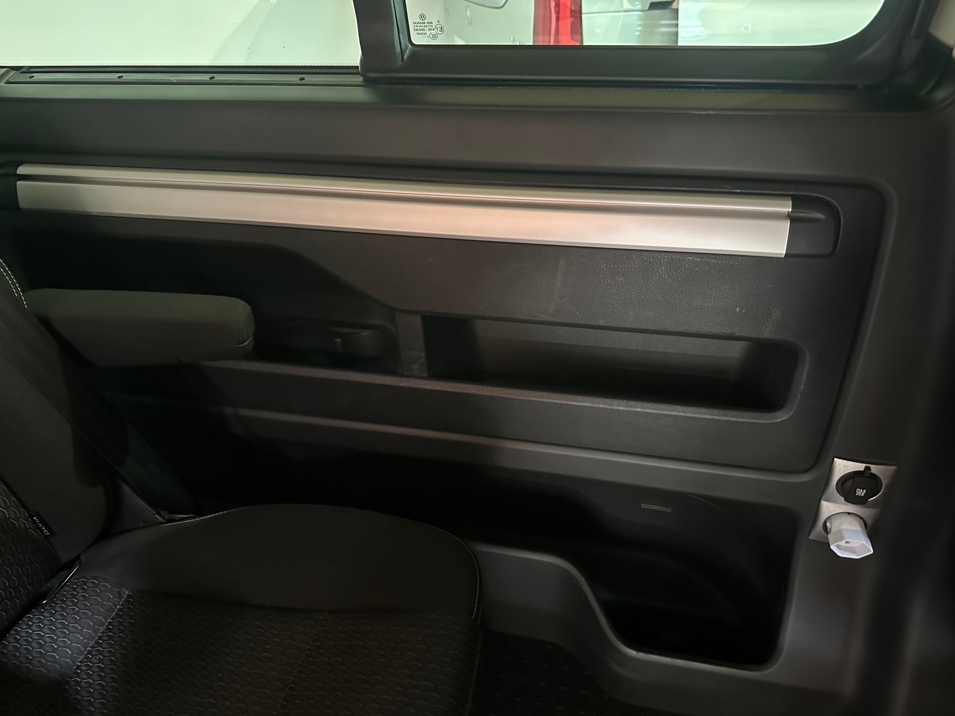 VW T6 California 2.0 Bi-TDI Beach Edition 4Motion DSG / AHK, Standheizung, Motorrad und oder Fahrräder Anhängevorrichtung inkl.-image-22