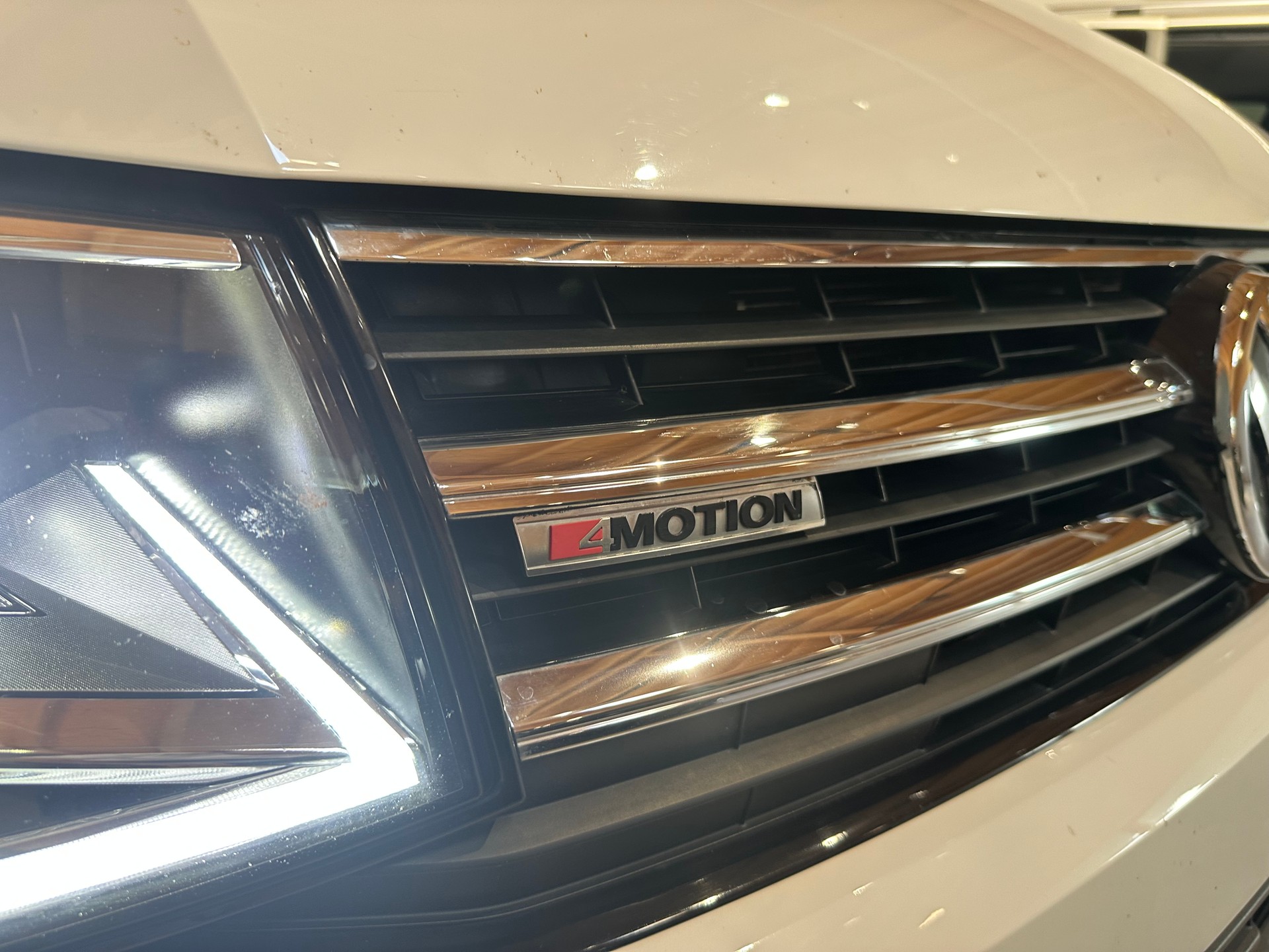 VW T6 California 2.0 Bi-TDI Beach Edition 4Motion DSG / AHK, Standheizung, Motorrad und oder Fahrräder Anhängevorrichtung inkl.-image-4