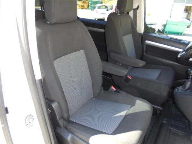 TOYOTA Proace Verso 2.0 D-4D Shuttle L2-image-7