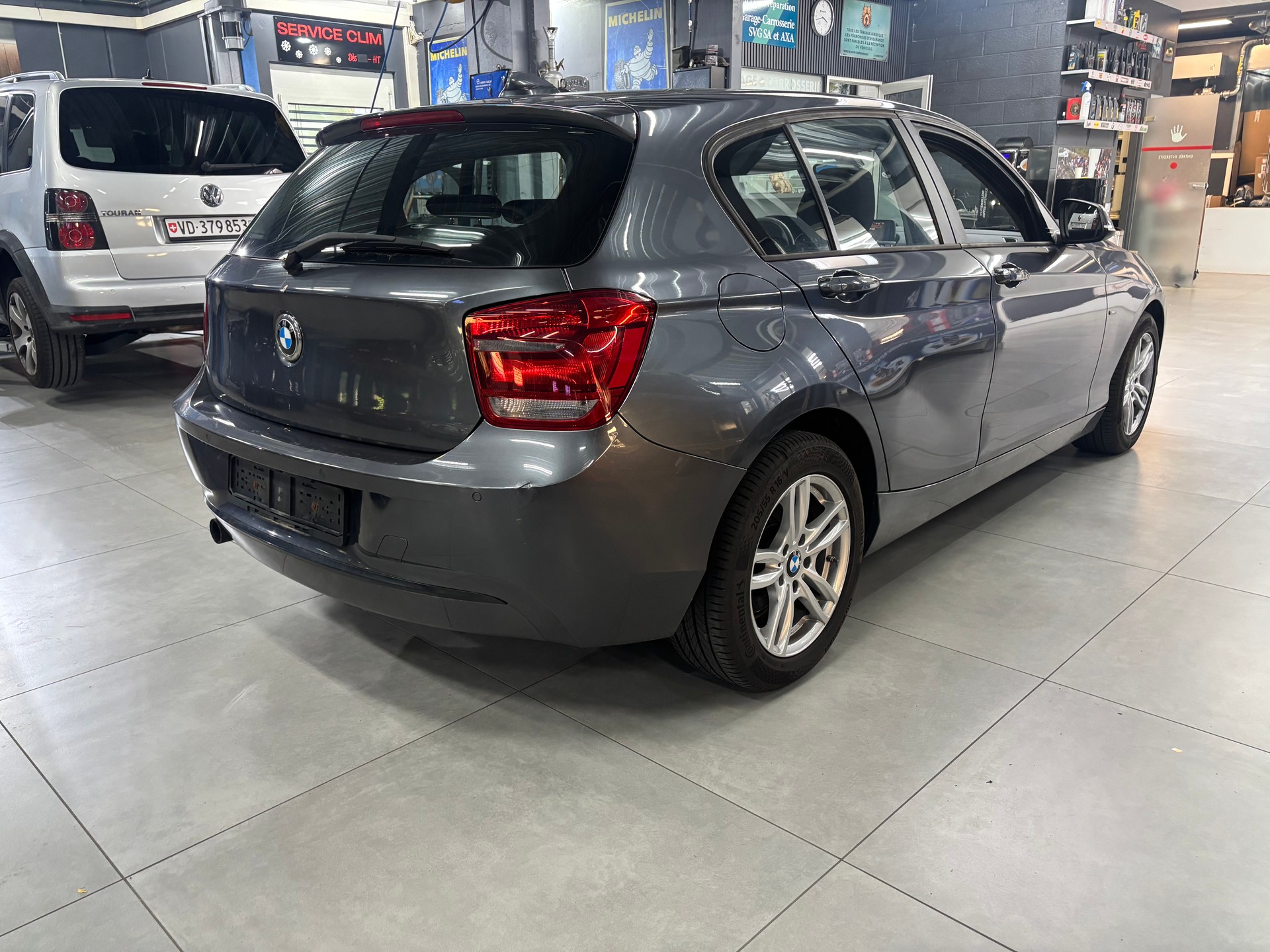 BMW 116i Sport Line-image-4