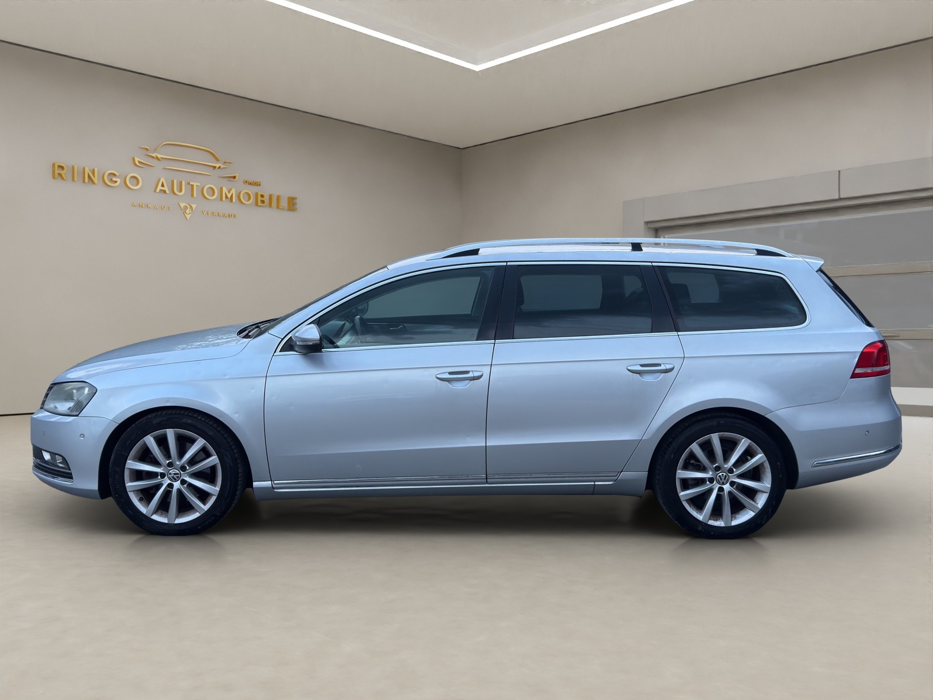 VW Passat Variant 2.0 TSI Highline-image-3