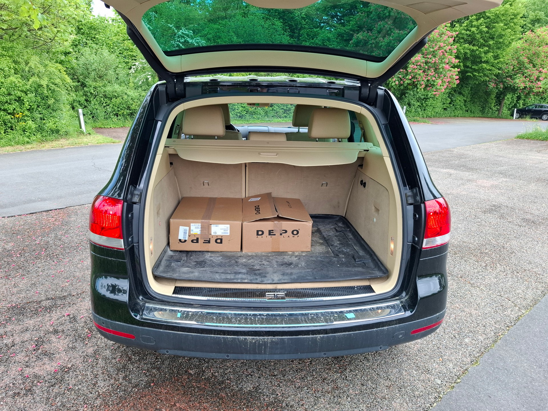 VW Touareg 3.2 V6-image-8