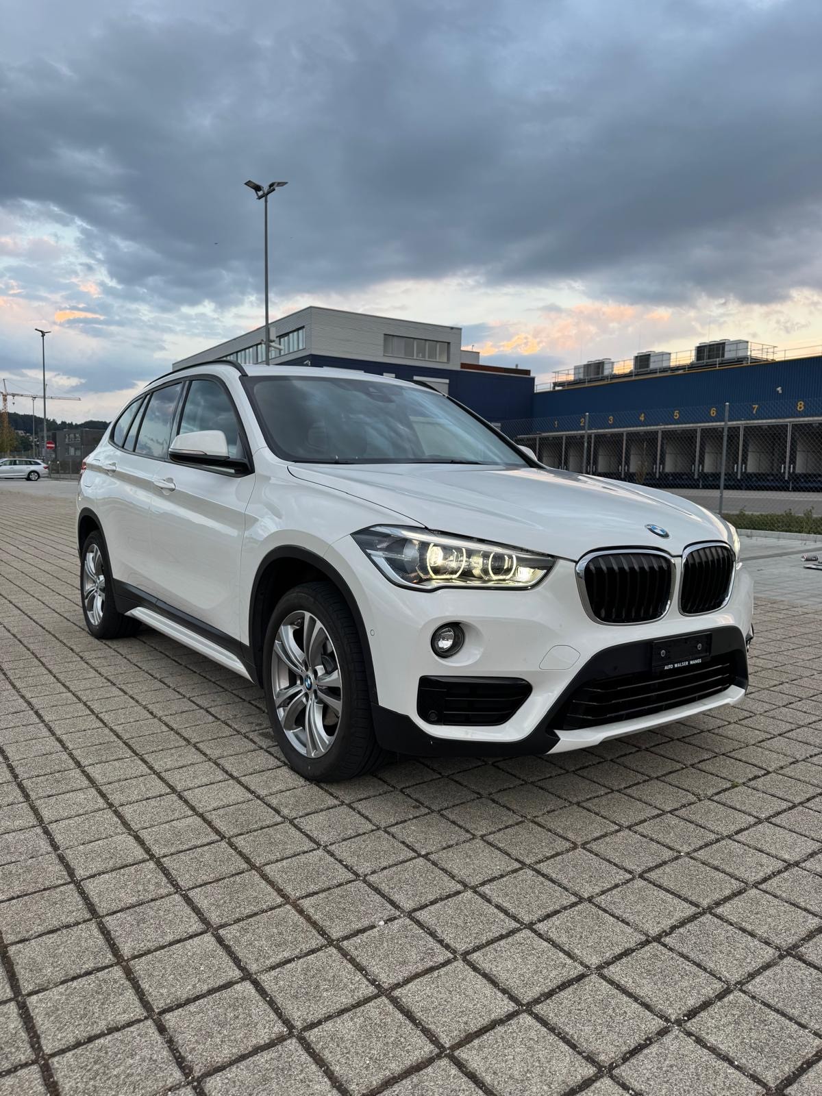 BMW X1 xDrive 18d Steptronic-image-0