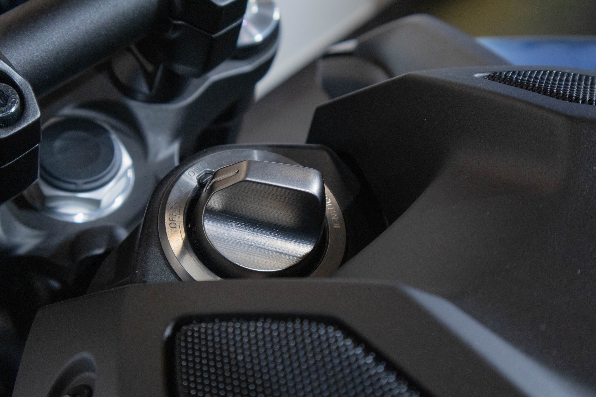 YAMAHA MT-09 Y-AMT-image-14