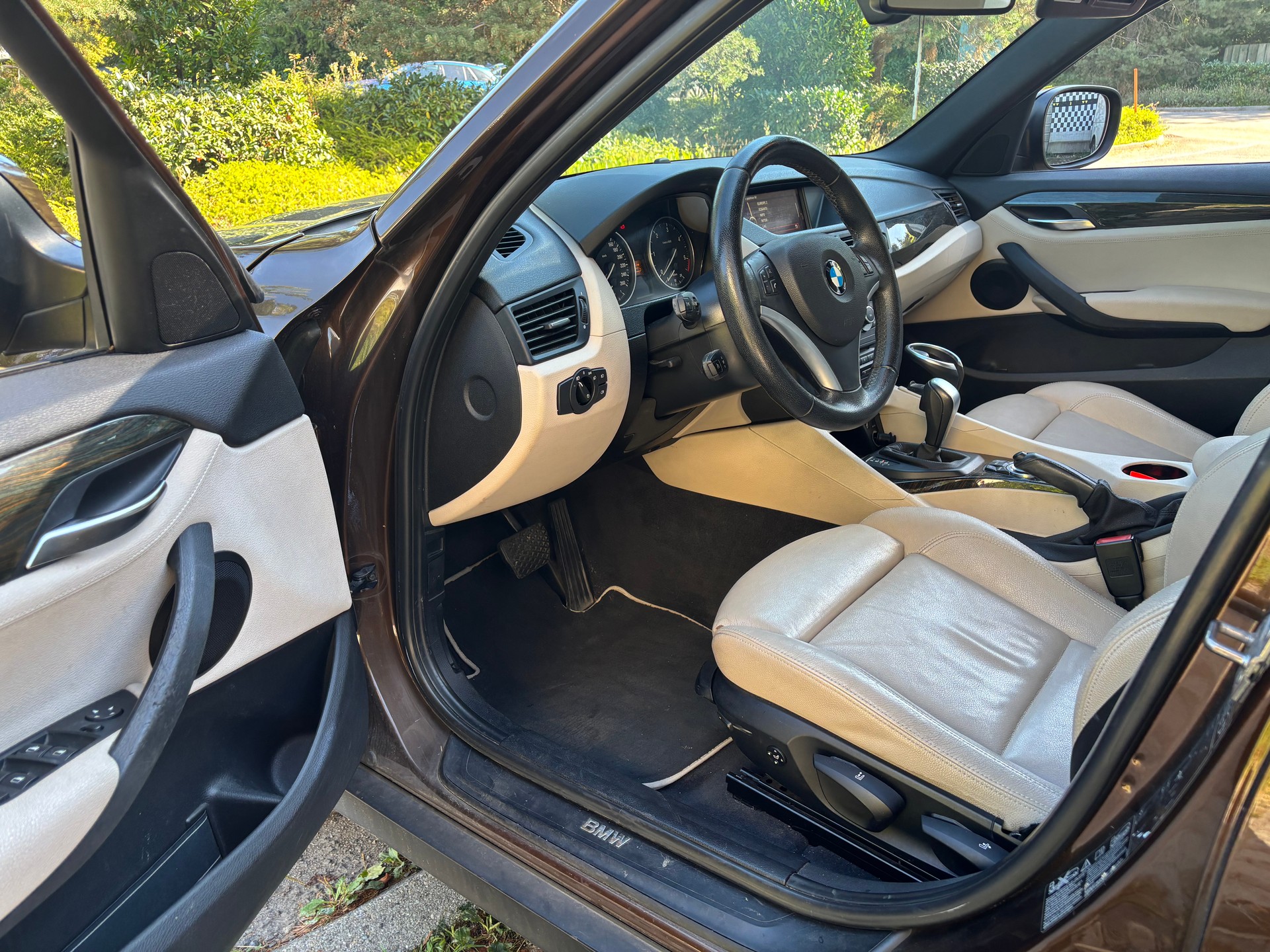 BMW X1 xDrive 20d Steptronic-image-9