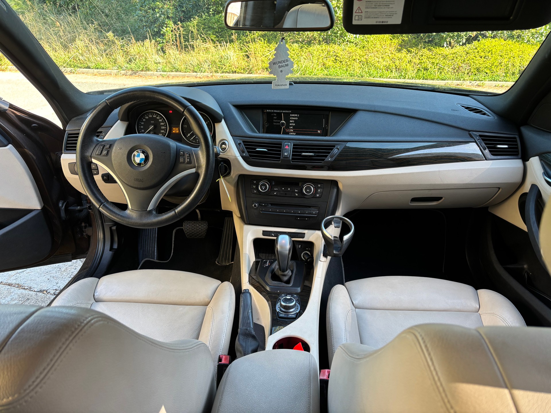 BMW X1 xDrive 20d Steptronic-image-14