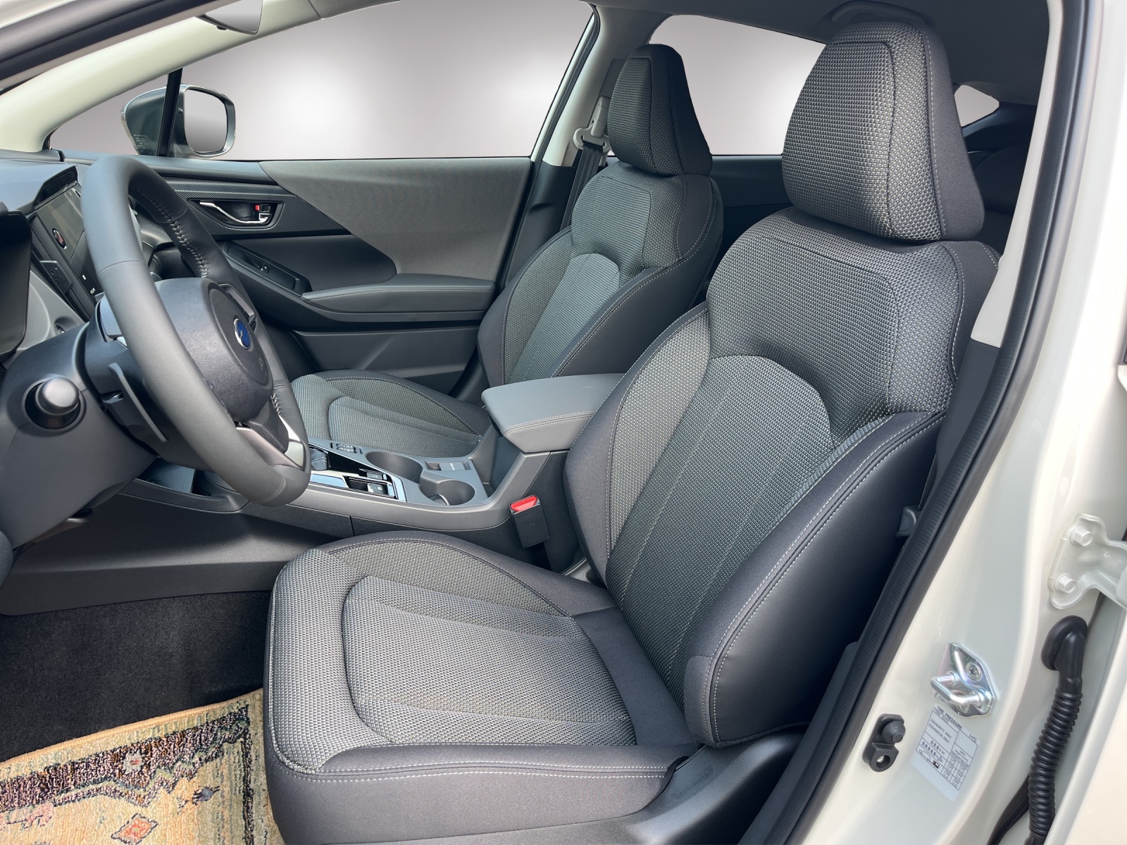 SUBARU Crosstrek 2.0i e-Boxer Swiss Plus-image-8