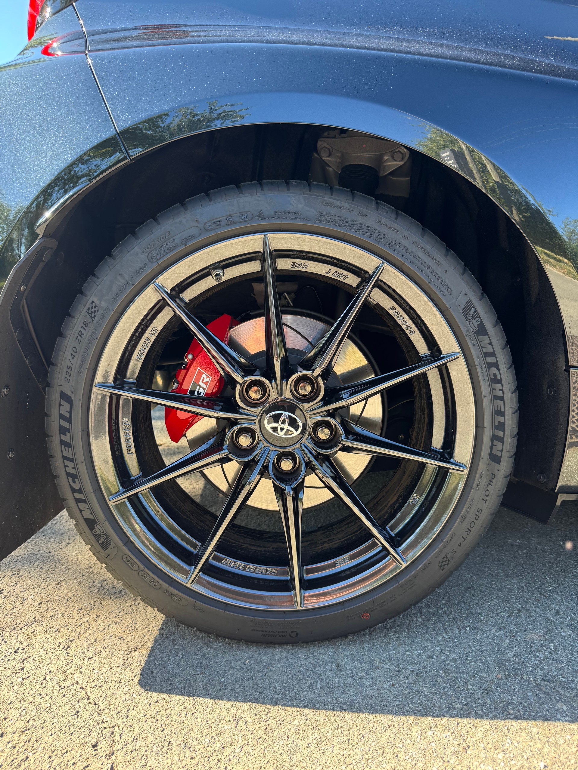 TOYOTA 1.6 Turbo Sport 4x4-image-19