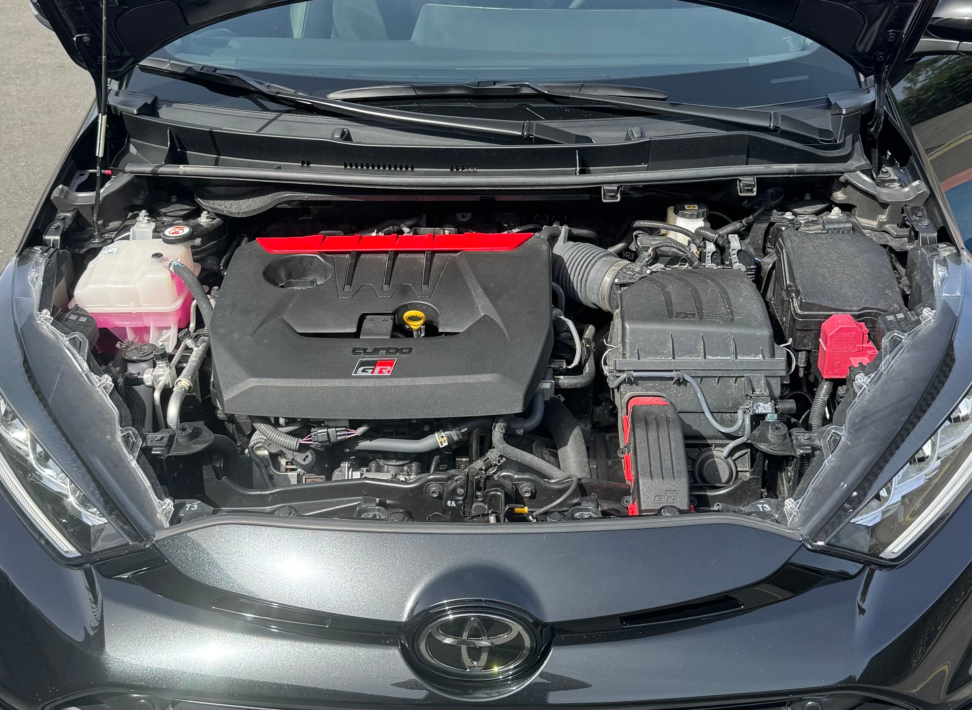 TOYOTA 1.6 Turbo Sport 4x4-image-15
