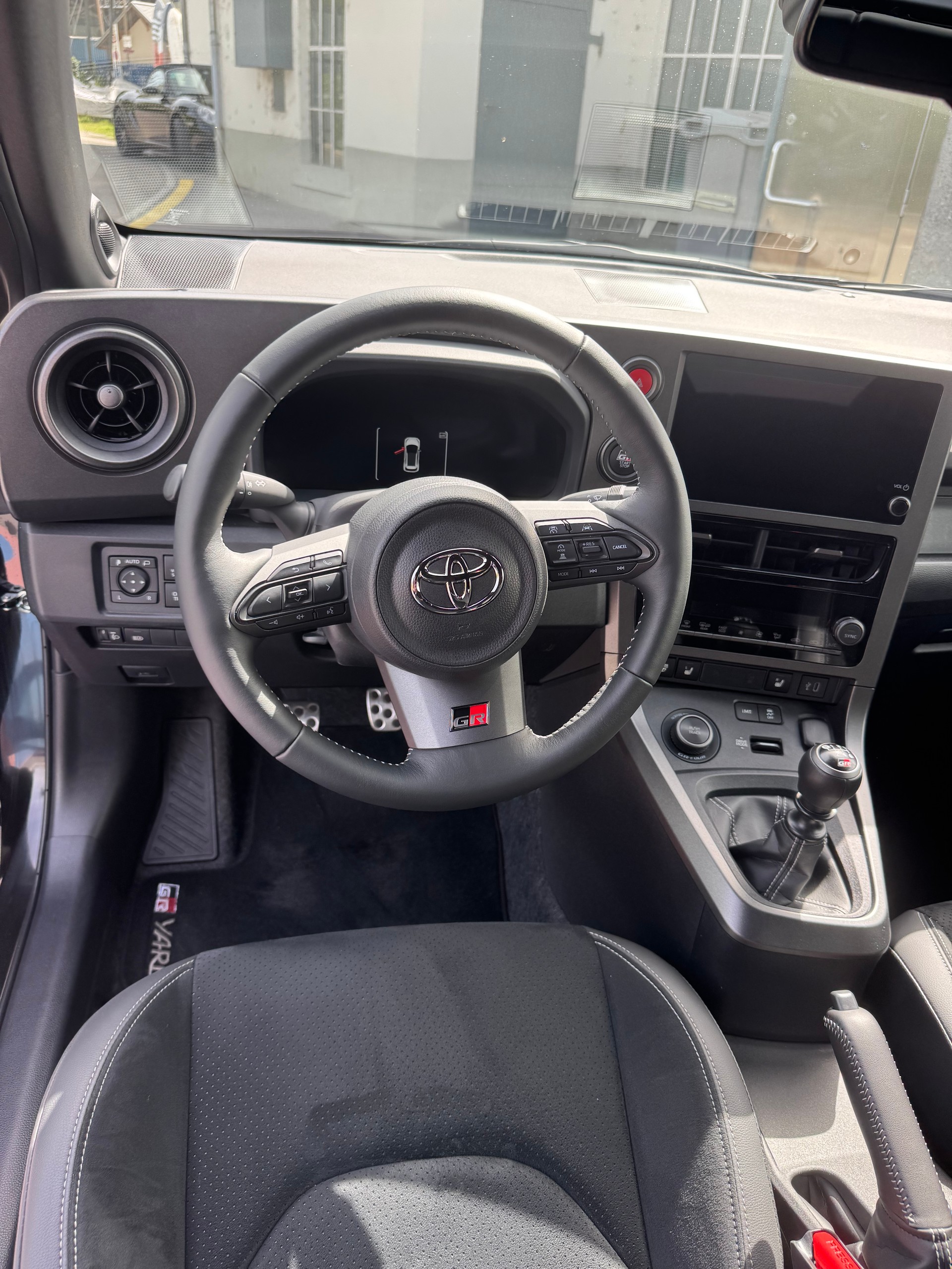 TOYOTA 1.6 Turbo Sport 4x4-image-10